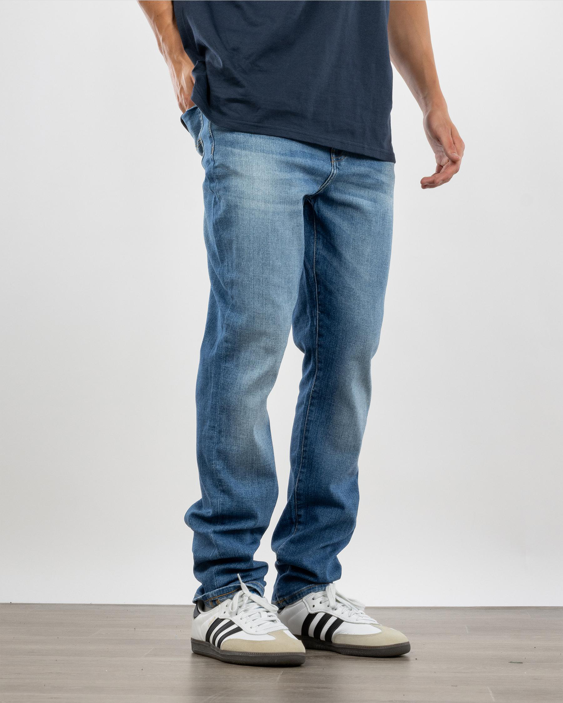 R2 Slim Jeans