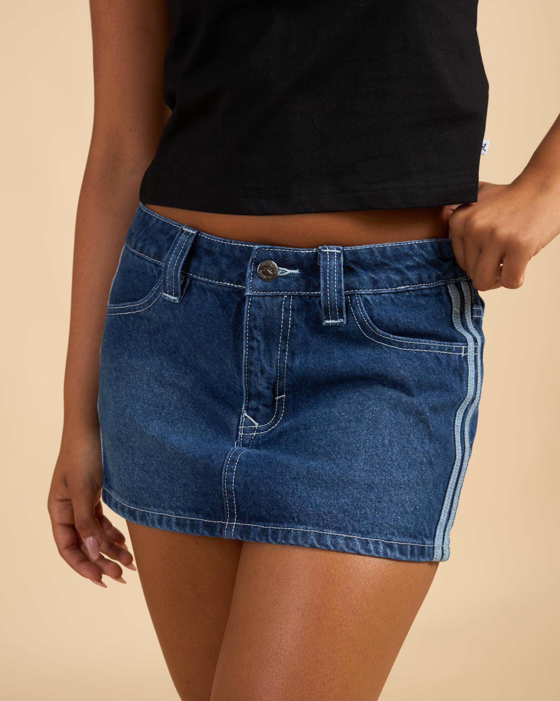 Flip Mommy DIY Low Rise Mini Denim Skirt