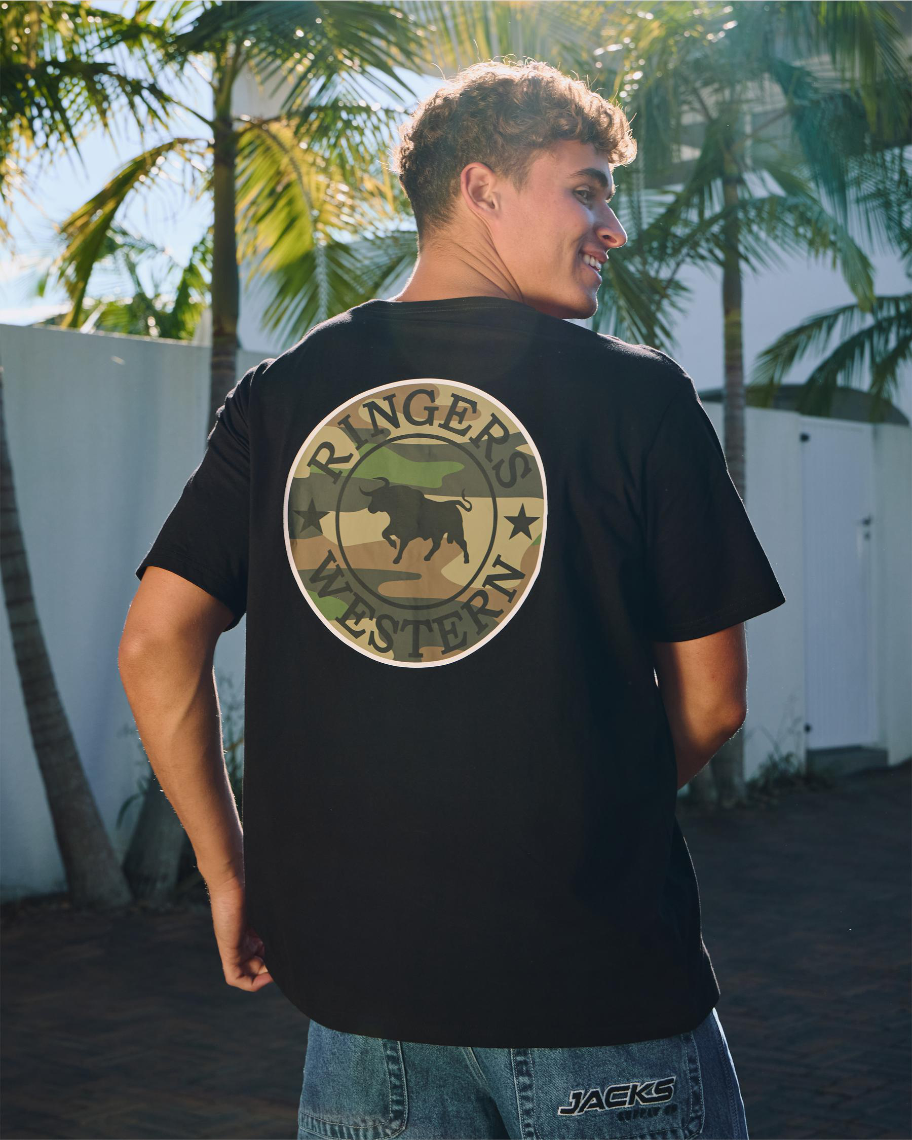 Signature Bull Relaxed T-Shirt