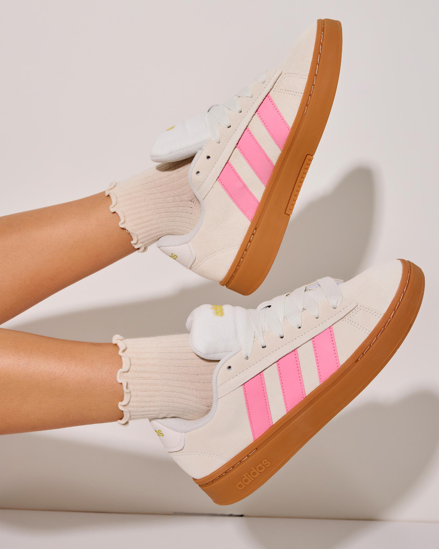 Grand Court Alpha 00S Shoes