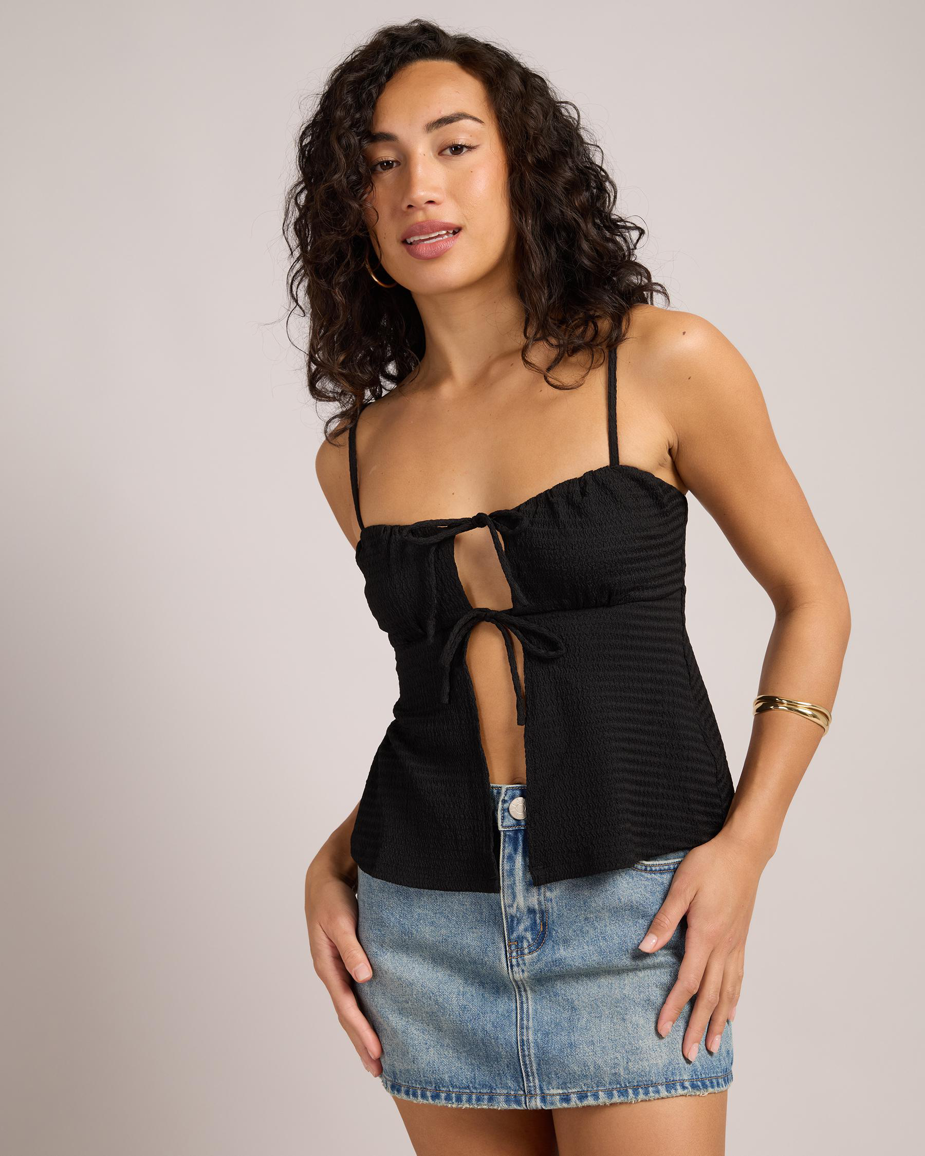 Lindi Split Front Top