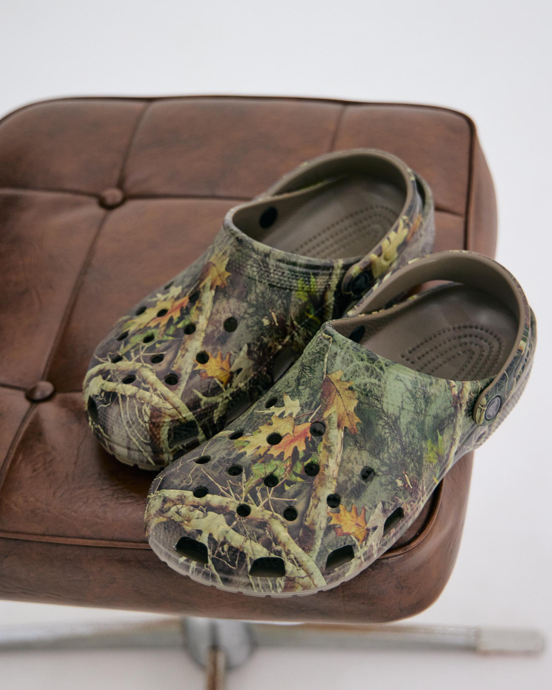 True Timber Kanati Classic Clogs Shoes