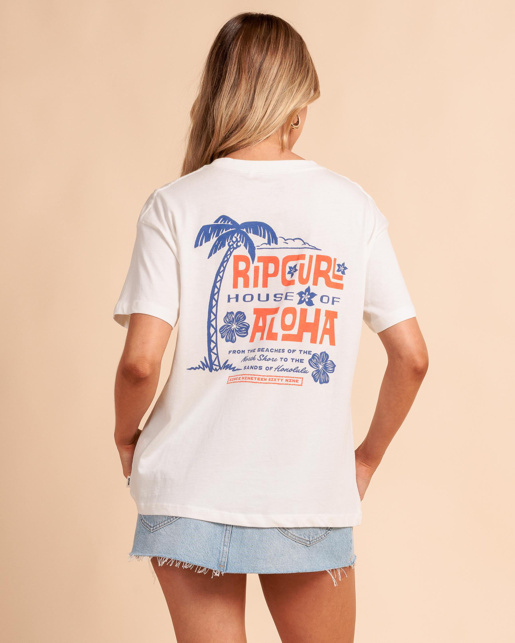 Rip Curl Women's Aloha State Relaxed Fit T-Shirt in Cream Size Medium