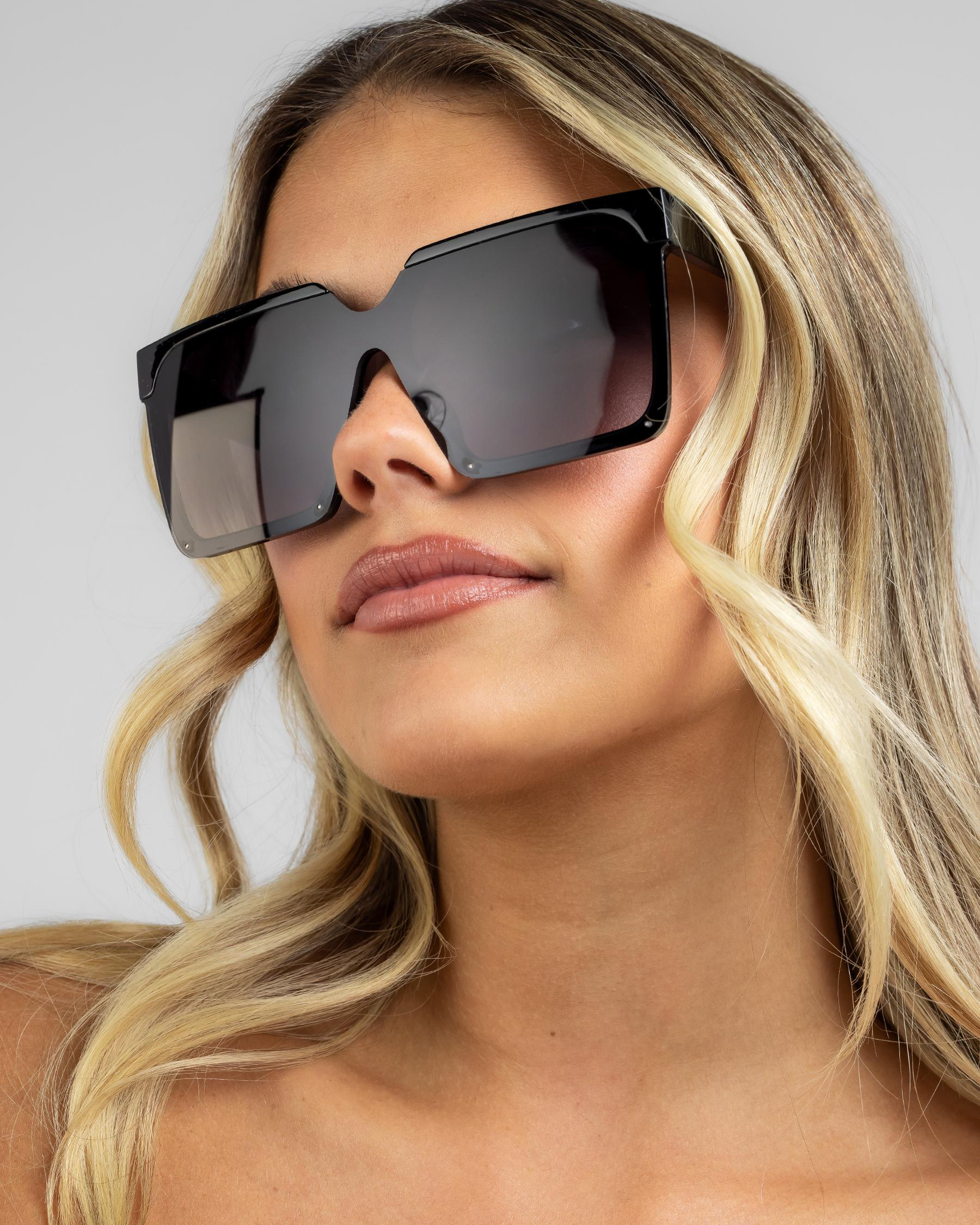 Indie Eyewear Cyprus Sunglasses In Black/smoke Fast Shipping & Easy