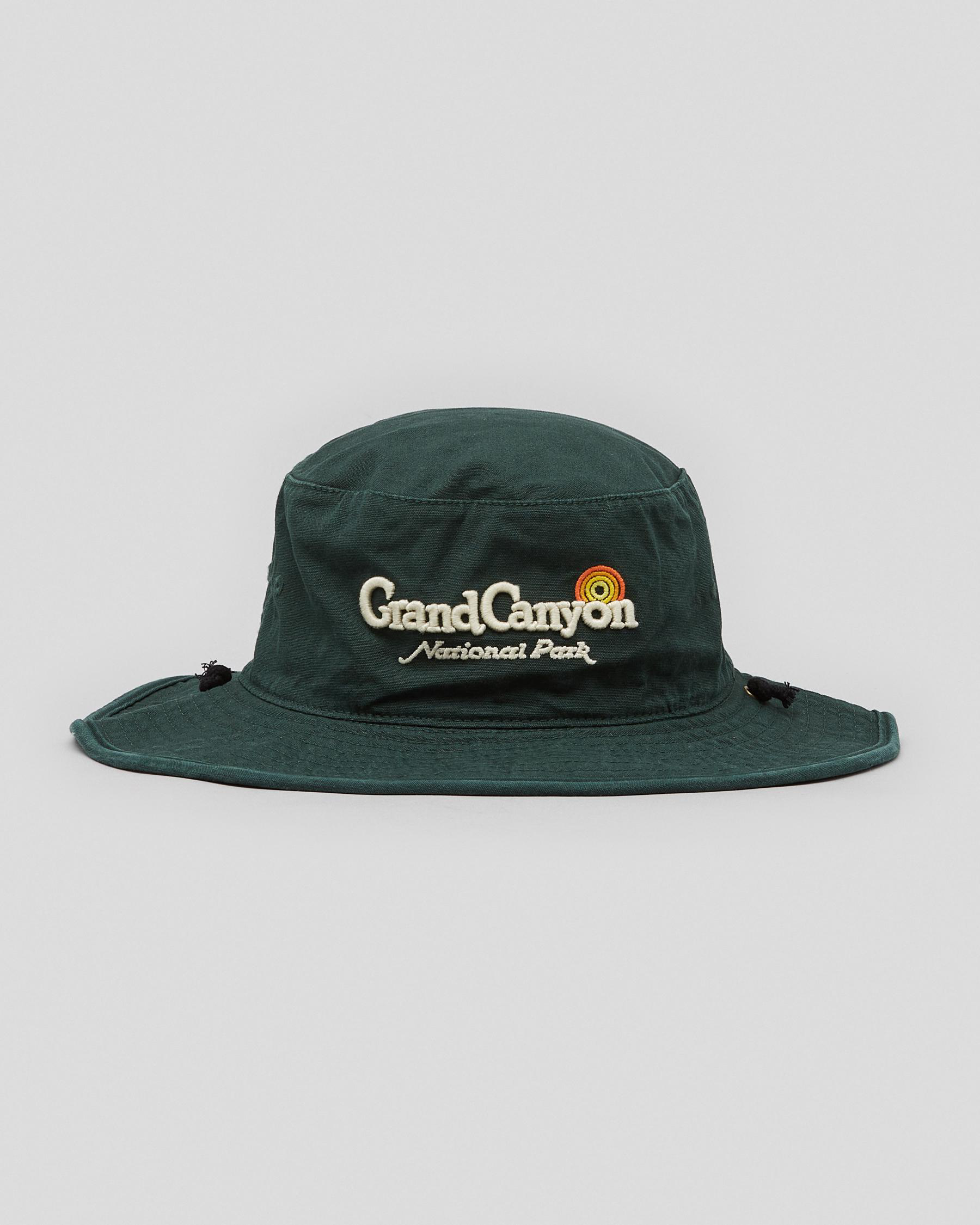 bucket hat