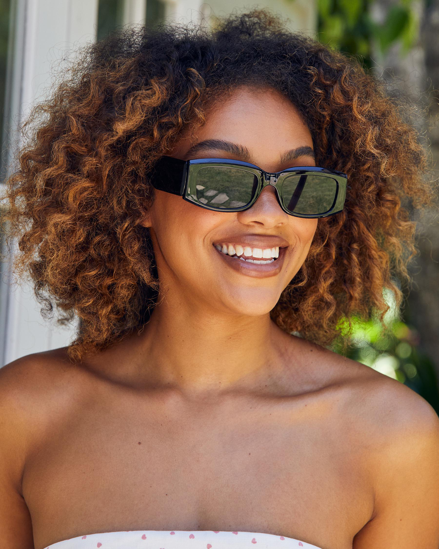 Indie Eyewear Lottie Sunglasses In Black/black FREE* Shipping & Easy