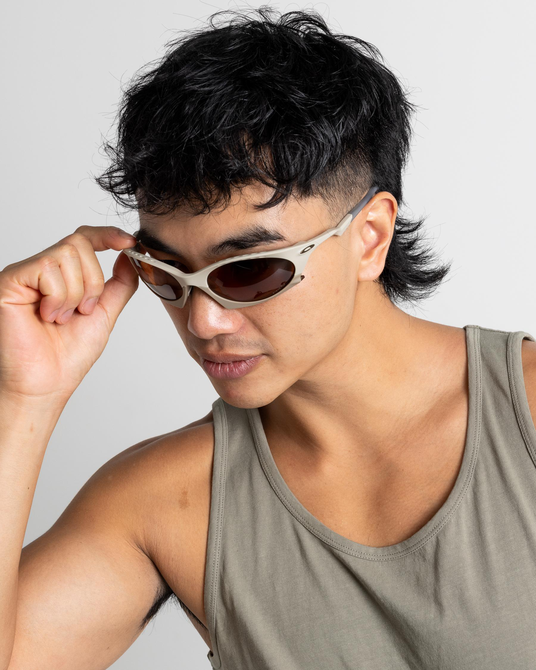 Oakley Plantaris Sunglasses In Matte Sand/ Prizm Brown