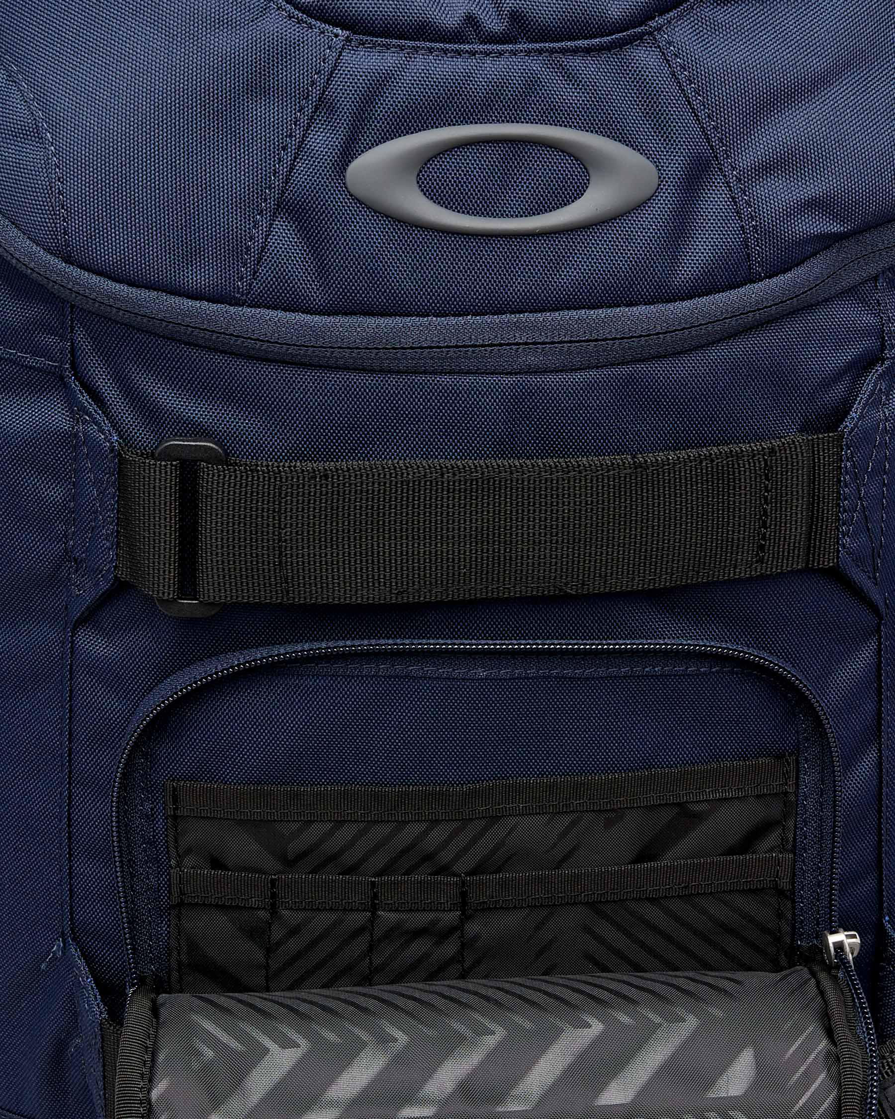 Oakley Enduro 30L 2.0 Backpack In Fathom Fast Shipping & Easy Returns