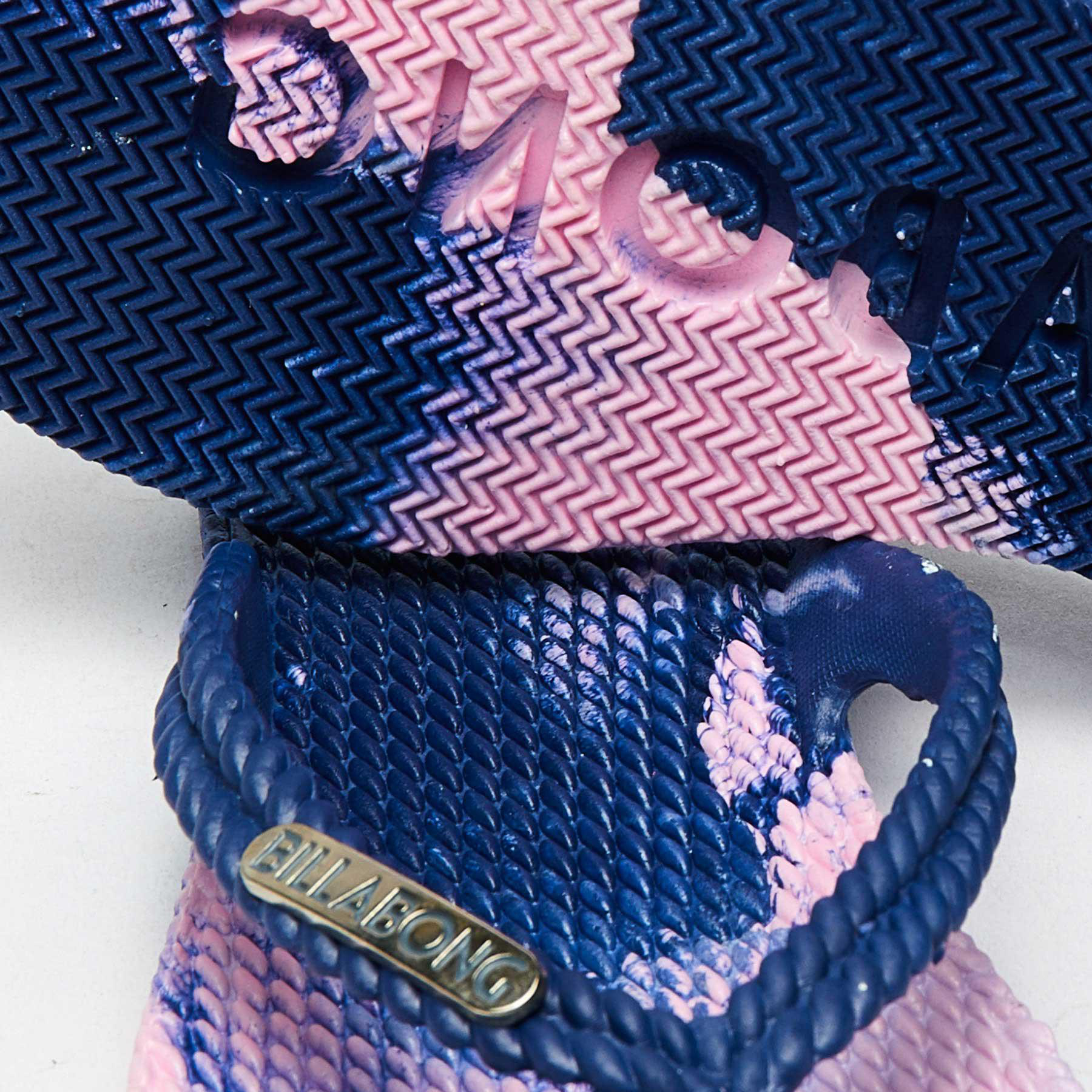 THONGS TILES DARLS