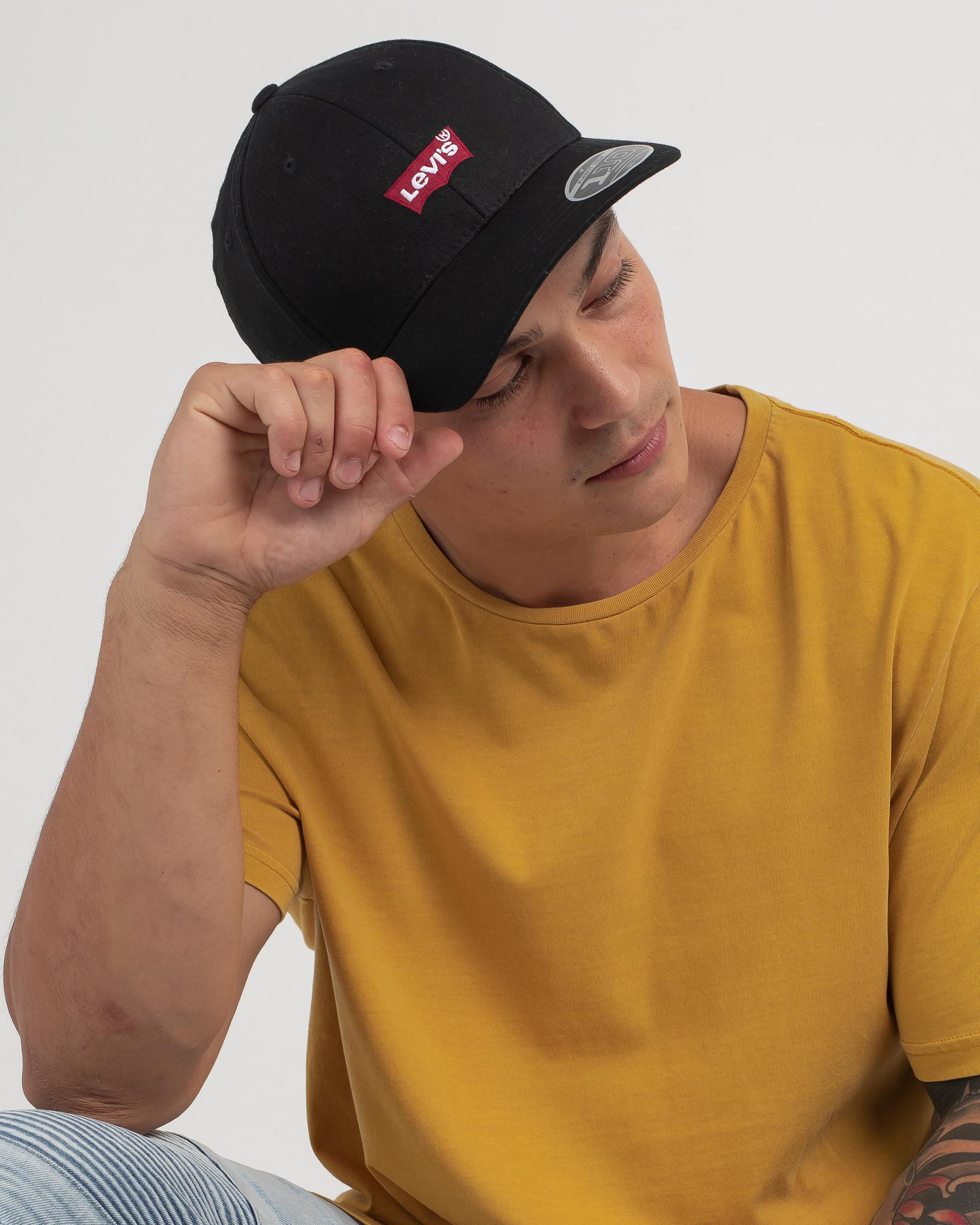 Levi's Mid Batwing Flexfit Cap In Black 