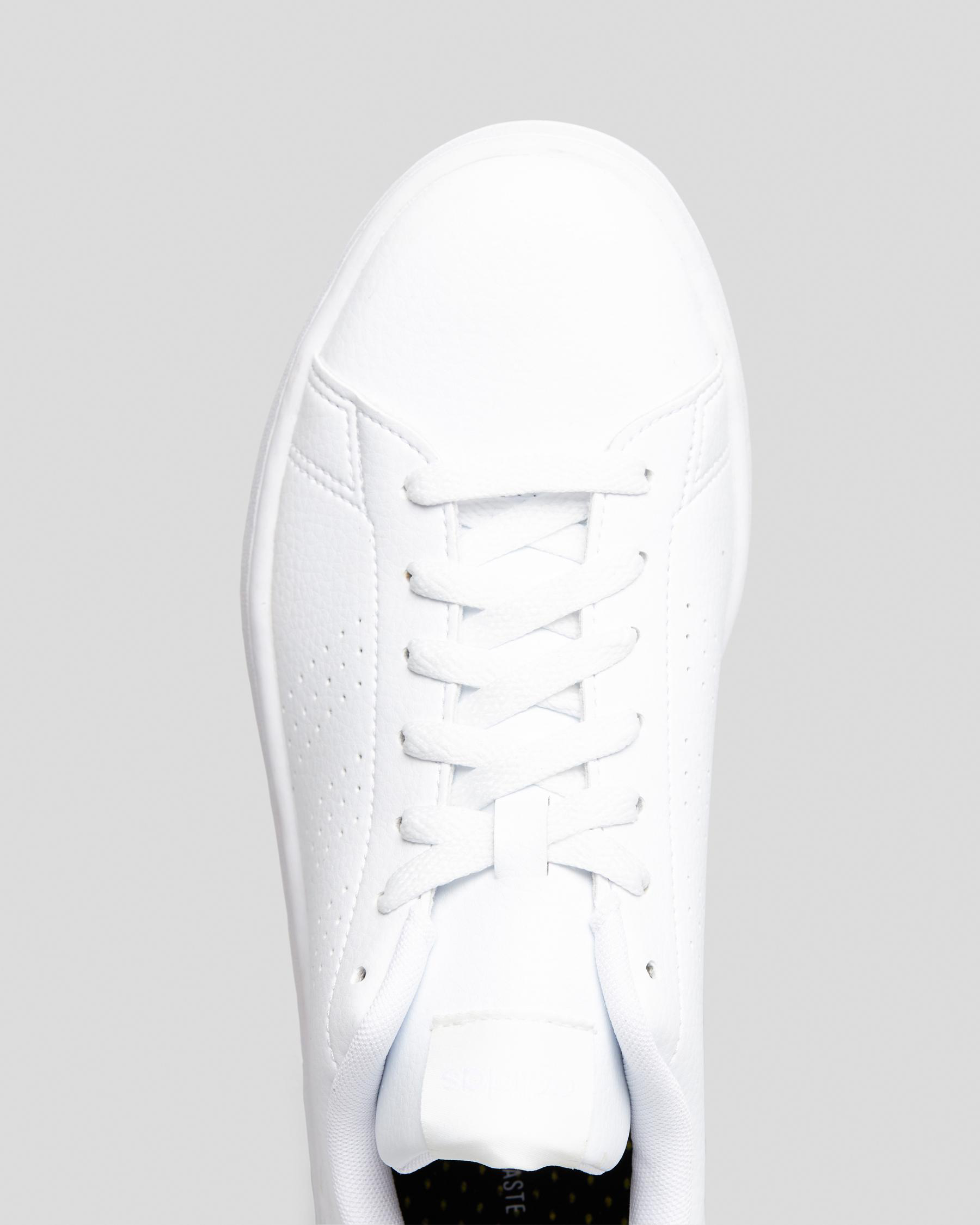 Adidas Womens Advantage Shoes In Ftwr White/ftwr White/zero Met - Fast ...