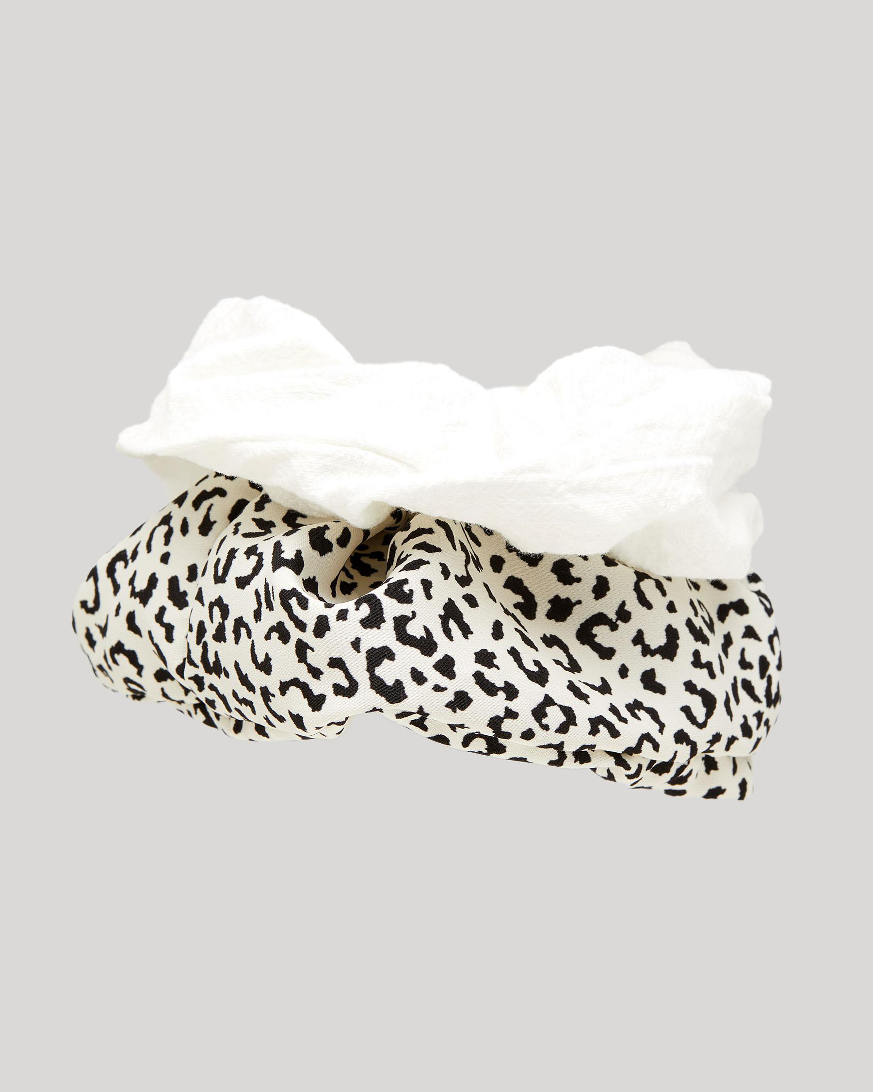 Scrunchie Labah Labah Shop Karyn In LA Talah Scrunchie Pack In White/black - Fast Shipping ...