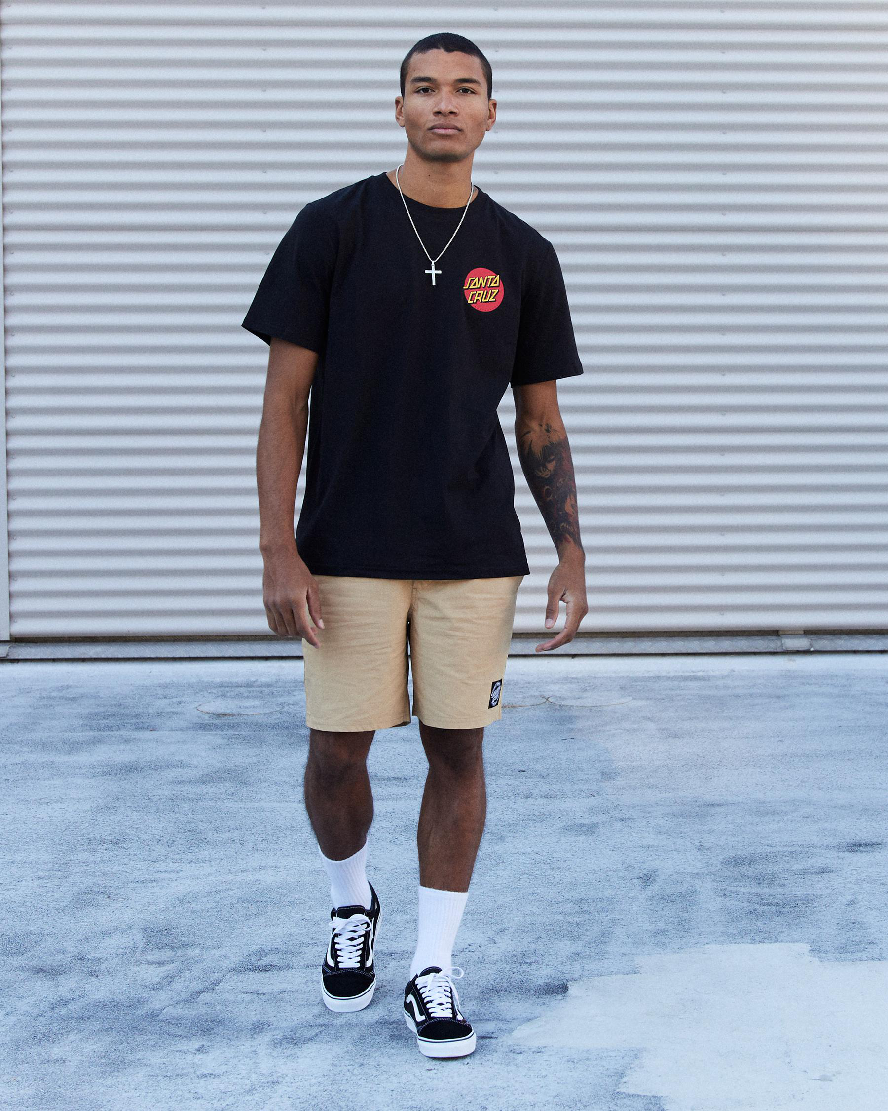 Shop Santa Cruz Classic Dot Chest TShirt In Black Fast Shipping