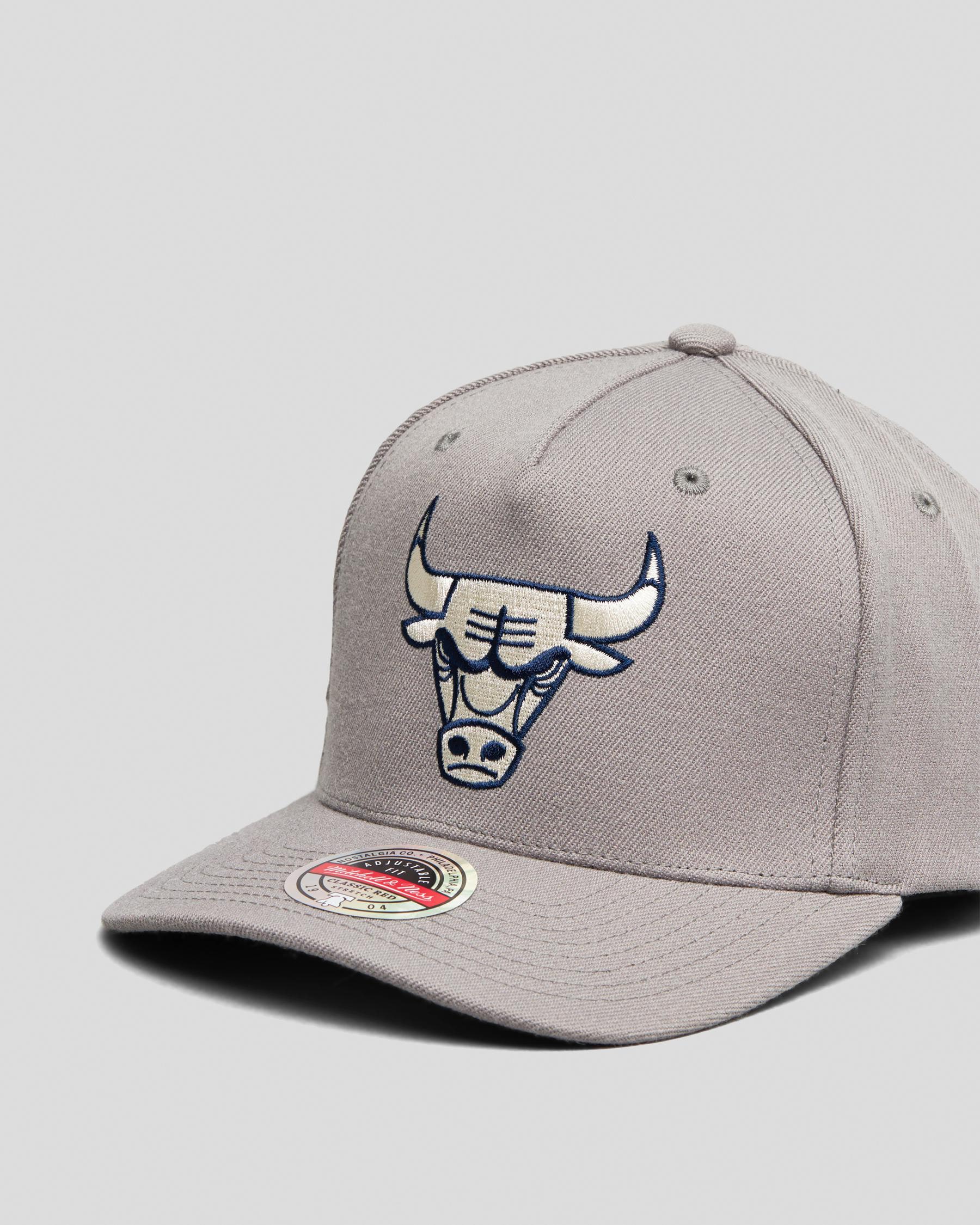 Mitchell & Ness Chicago Bulls Cap In Stormy Weather - Fast Shipping ...