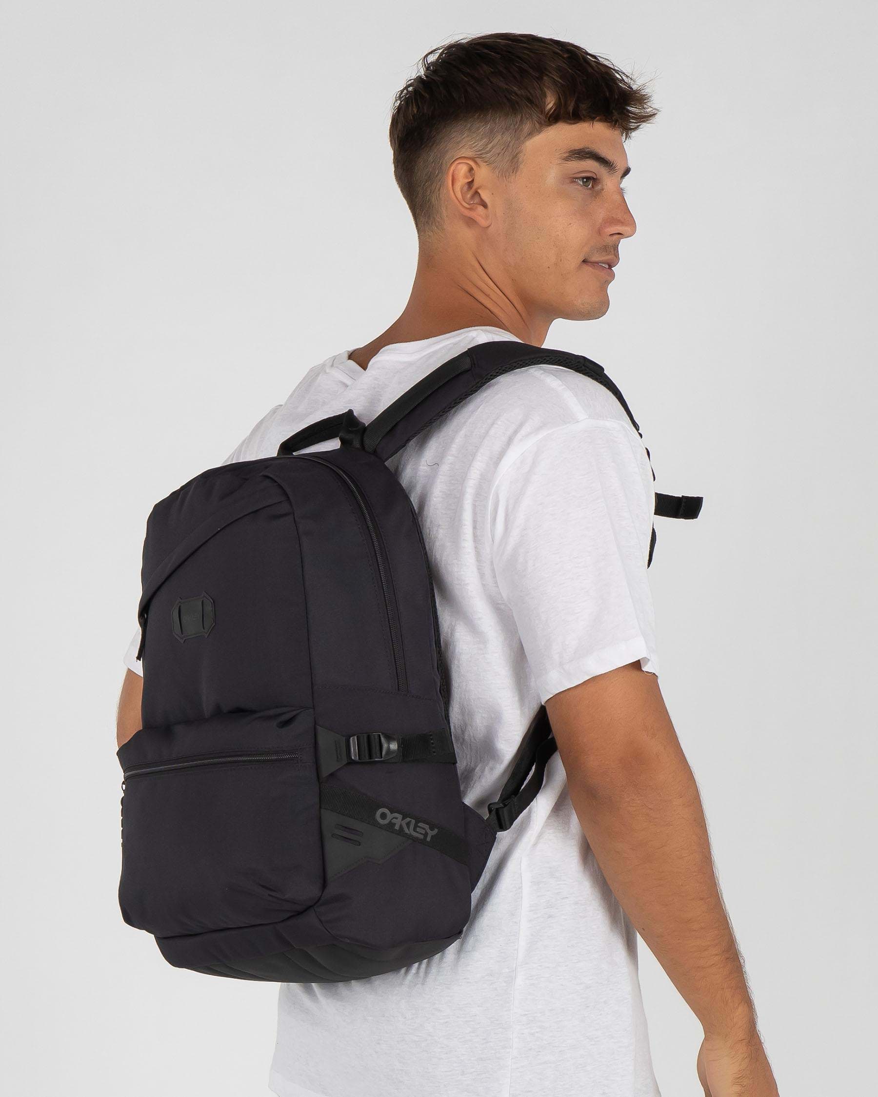 Shop Oakley Street 2.0 Backpack In Blackout - Fast Shipping & Easy ...