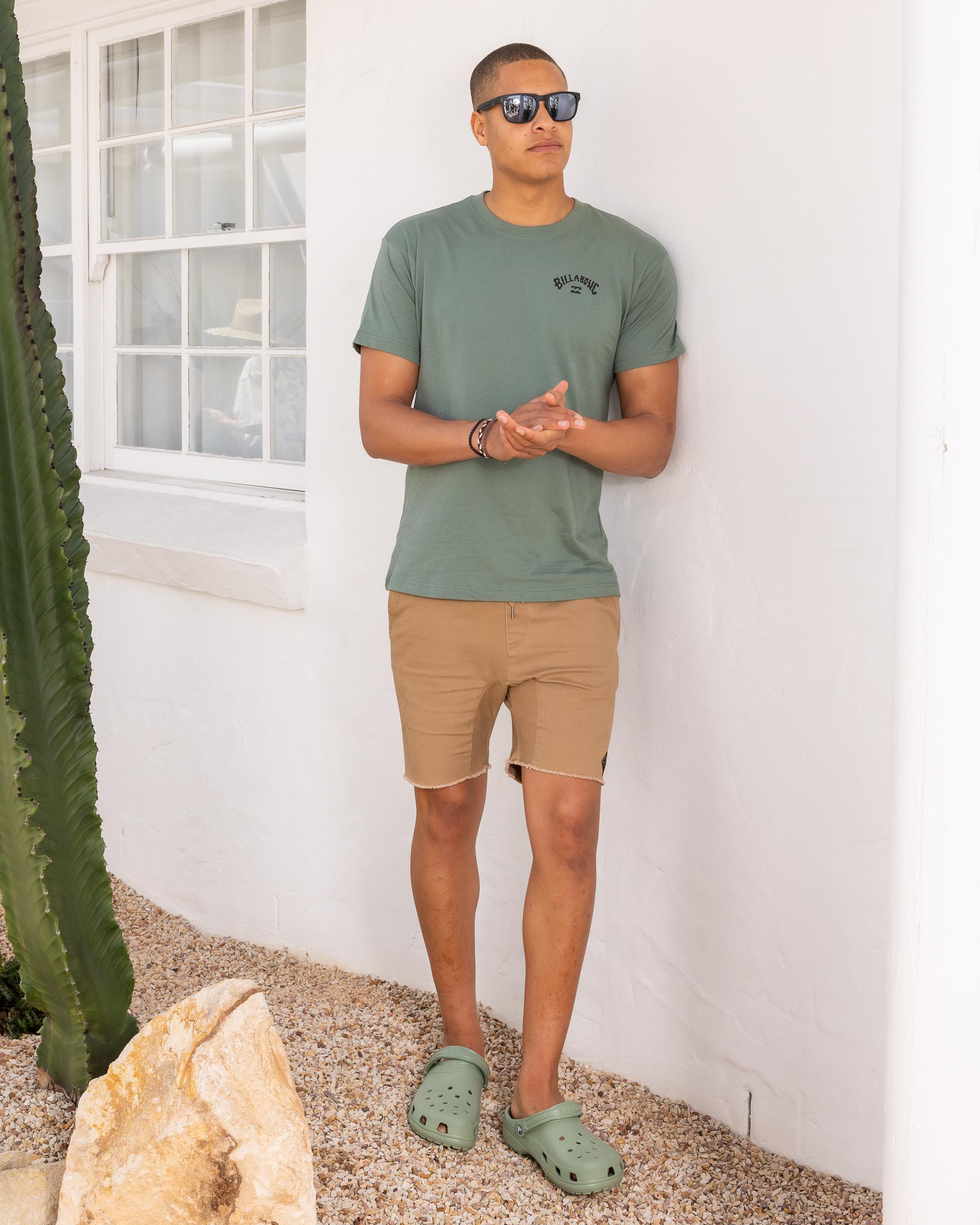 Erase Drop Crotch Walk Shorts