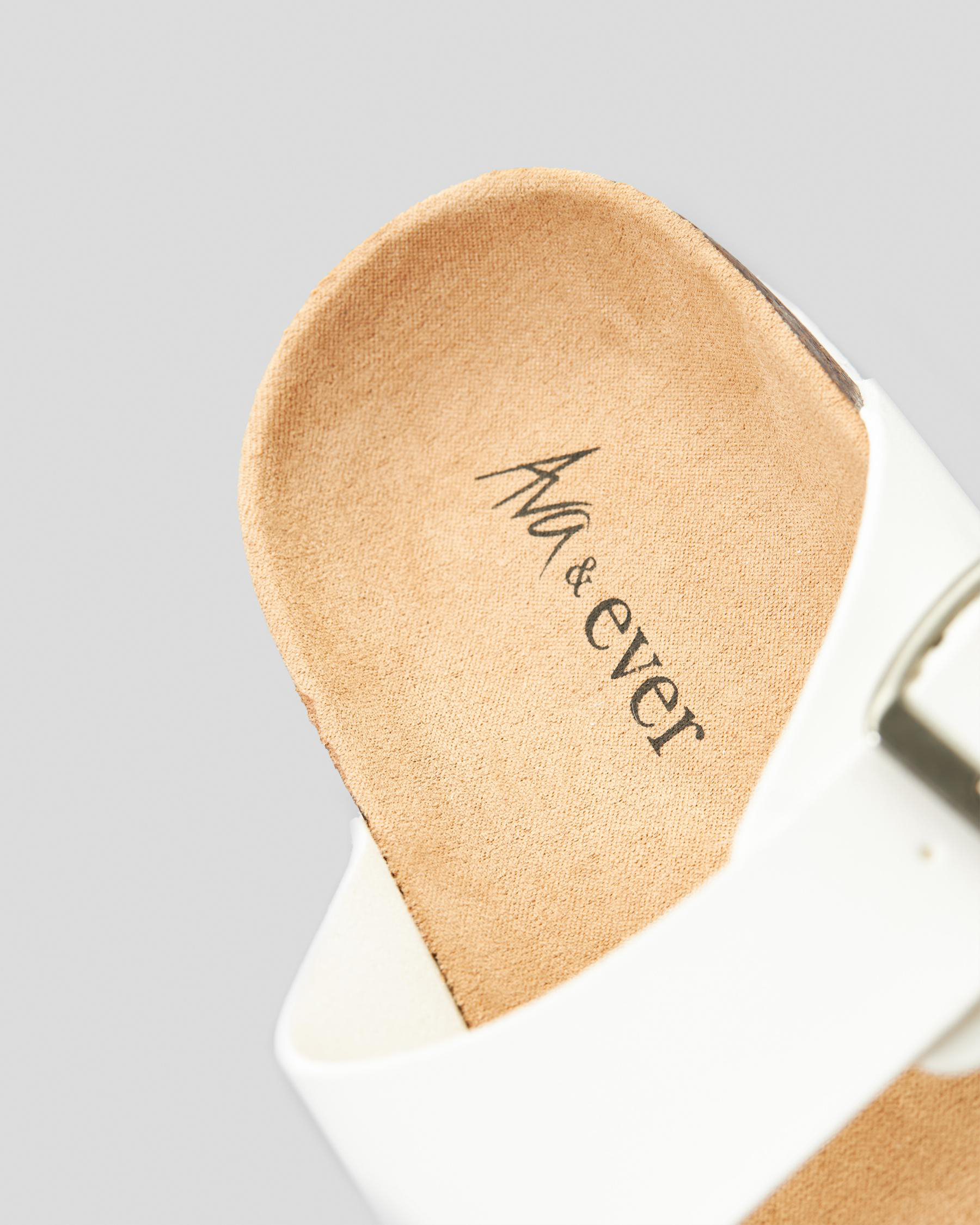 Cortina Slide Sandals