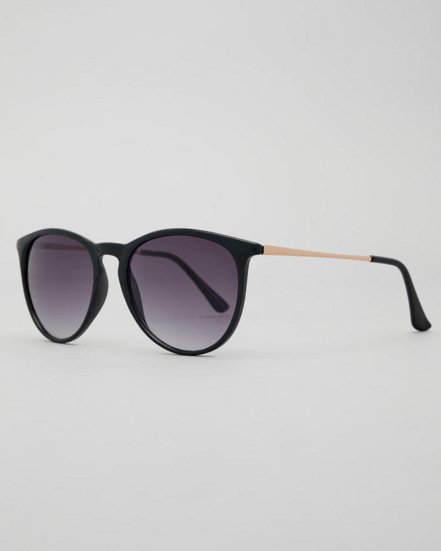 Hyra Sunglasses