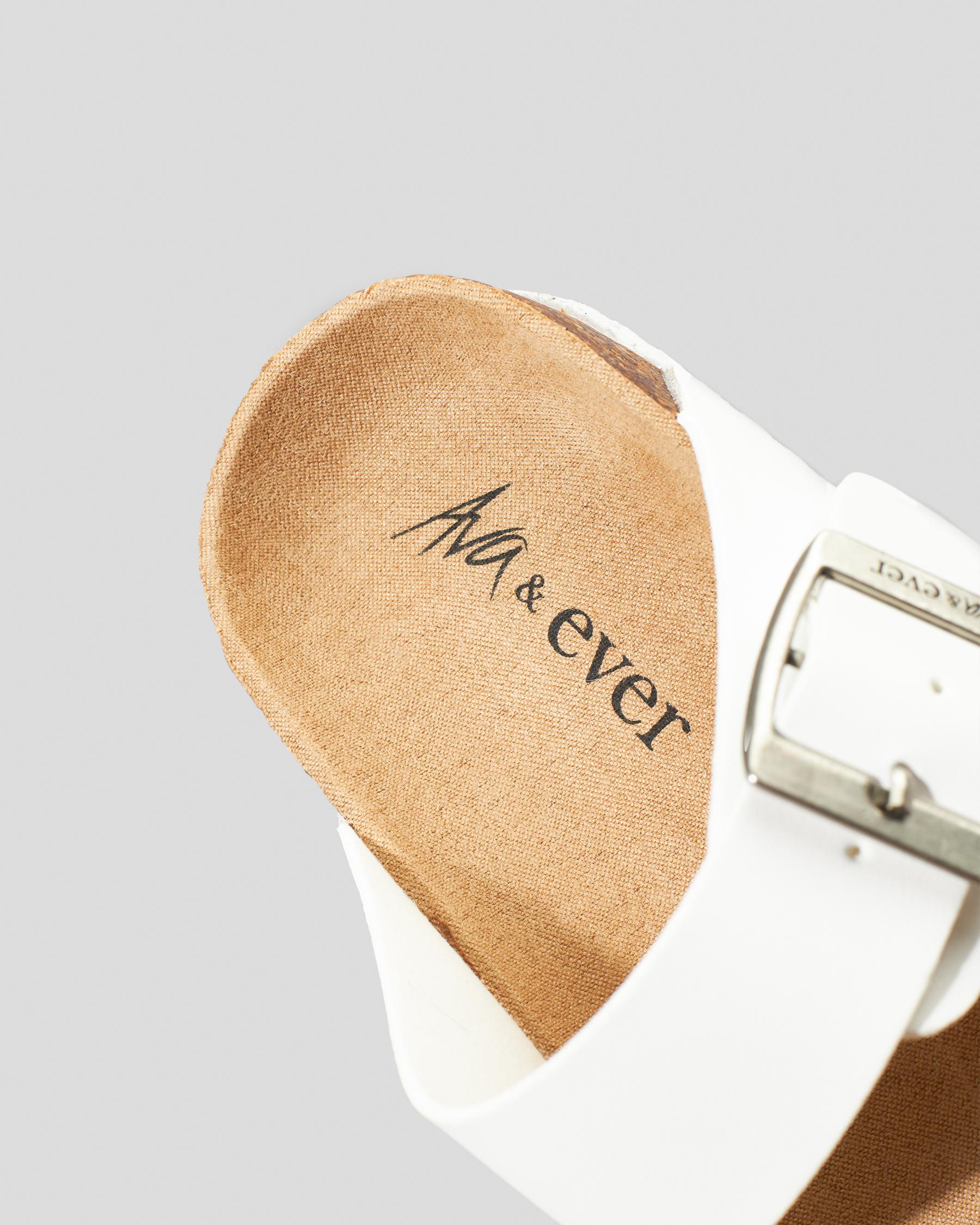 Cortina Slide Sandals