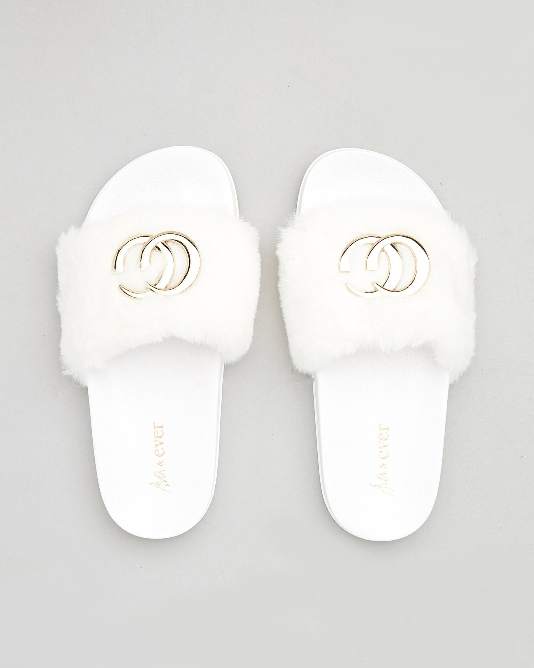 Hearsay Slide Sandals