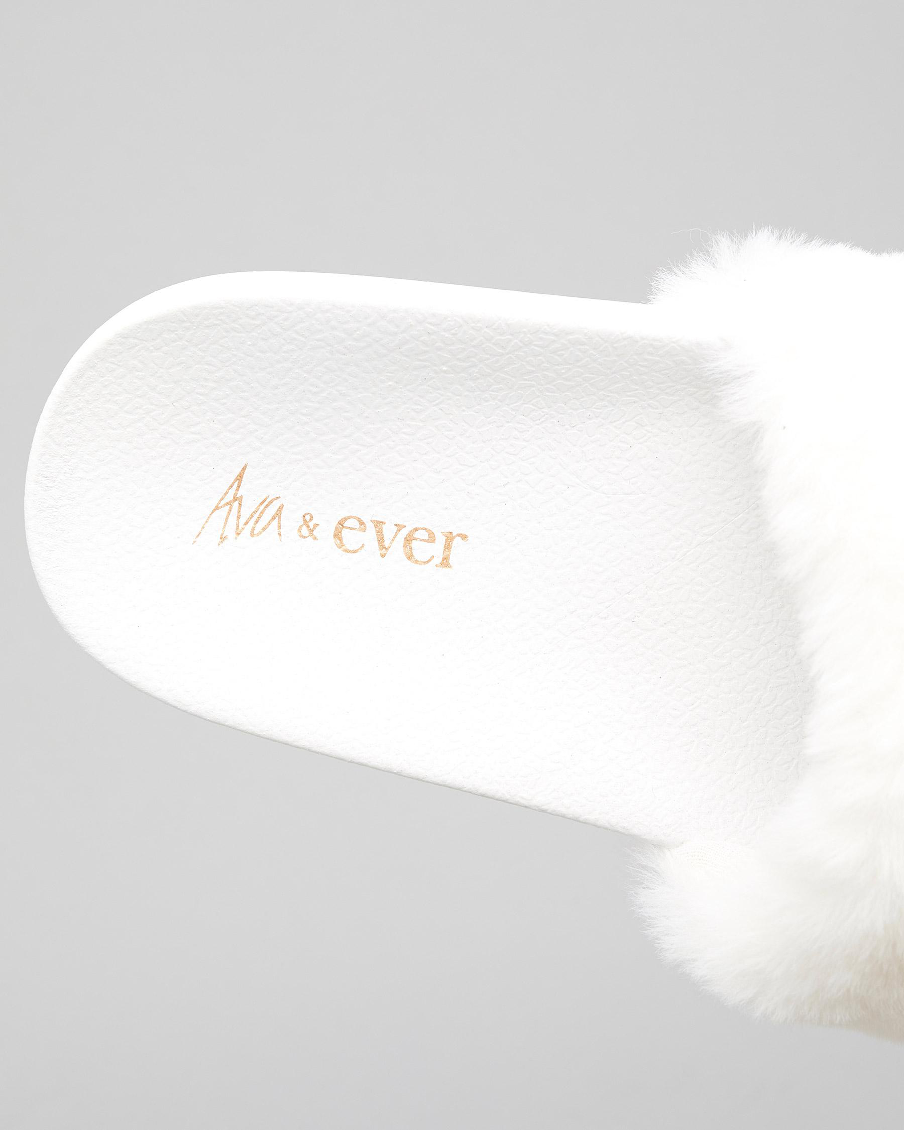 Hearsay Slide Sandals