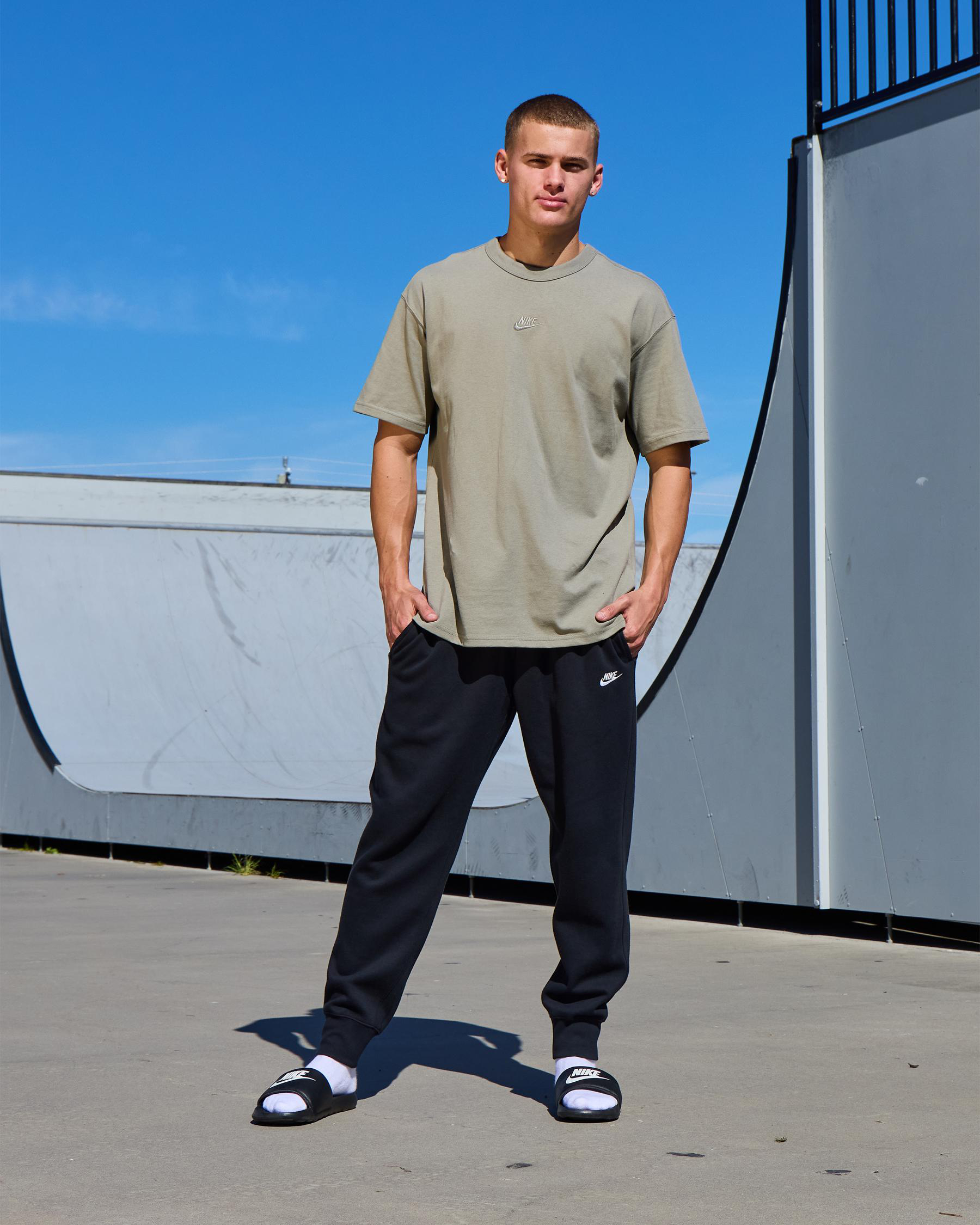 Sportswear Premium Essential T-Shirt