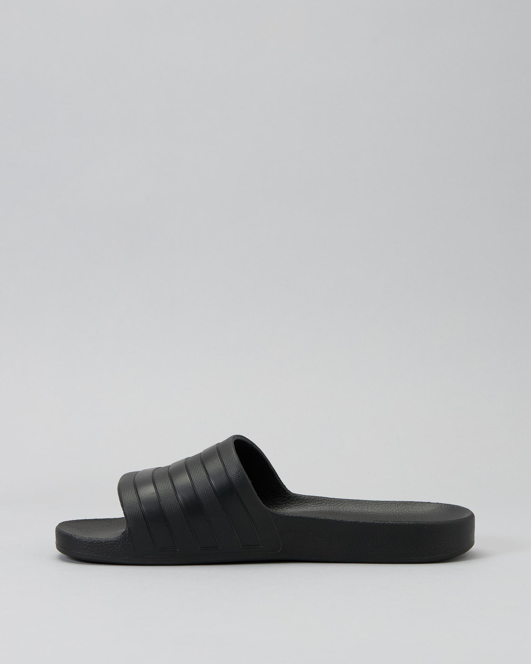Adilette Aqua Slides