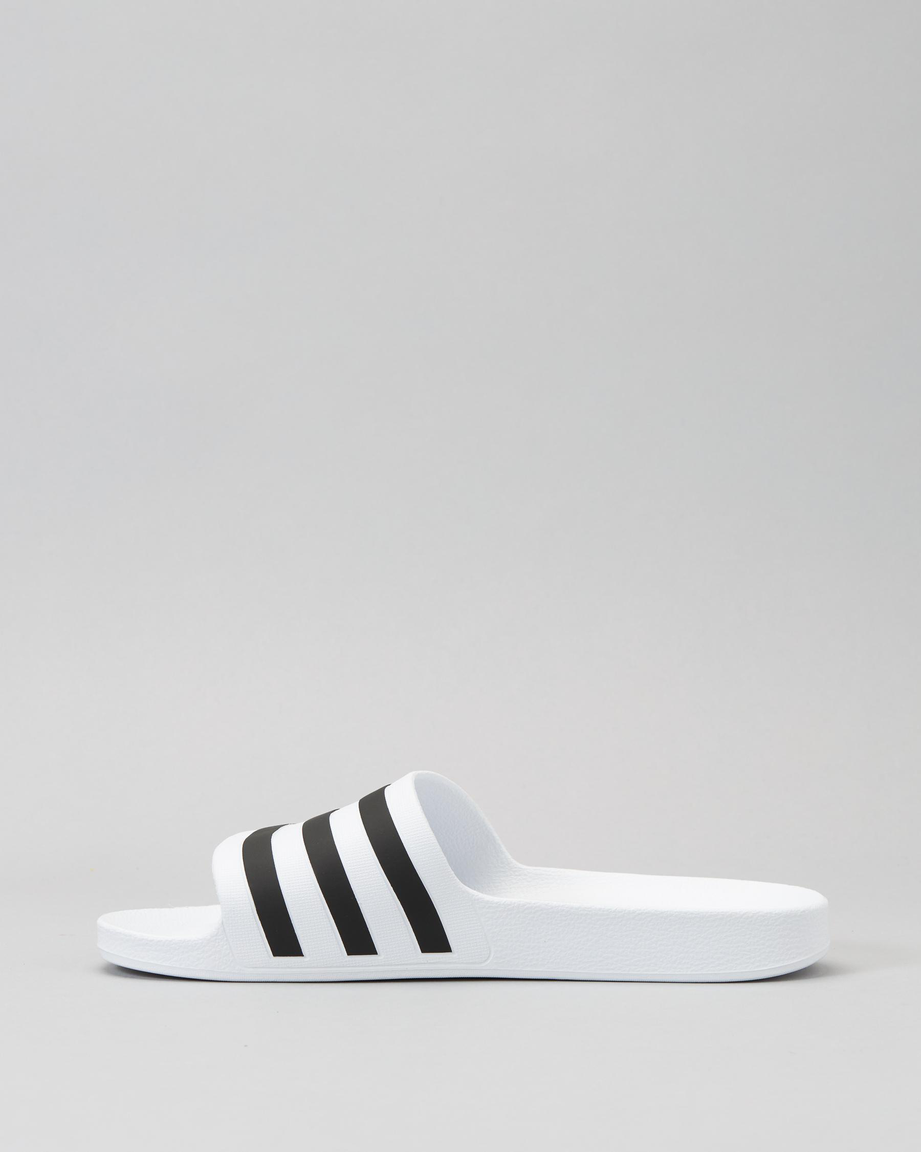 Adilette Aqua Slides