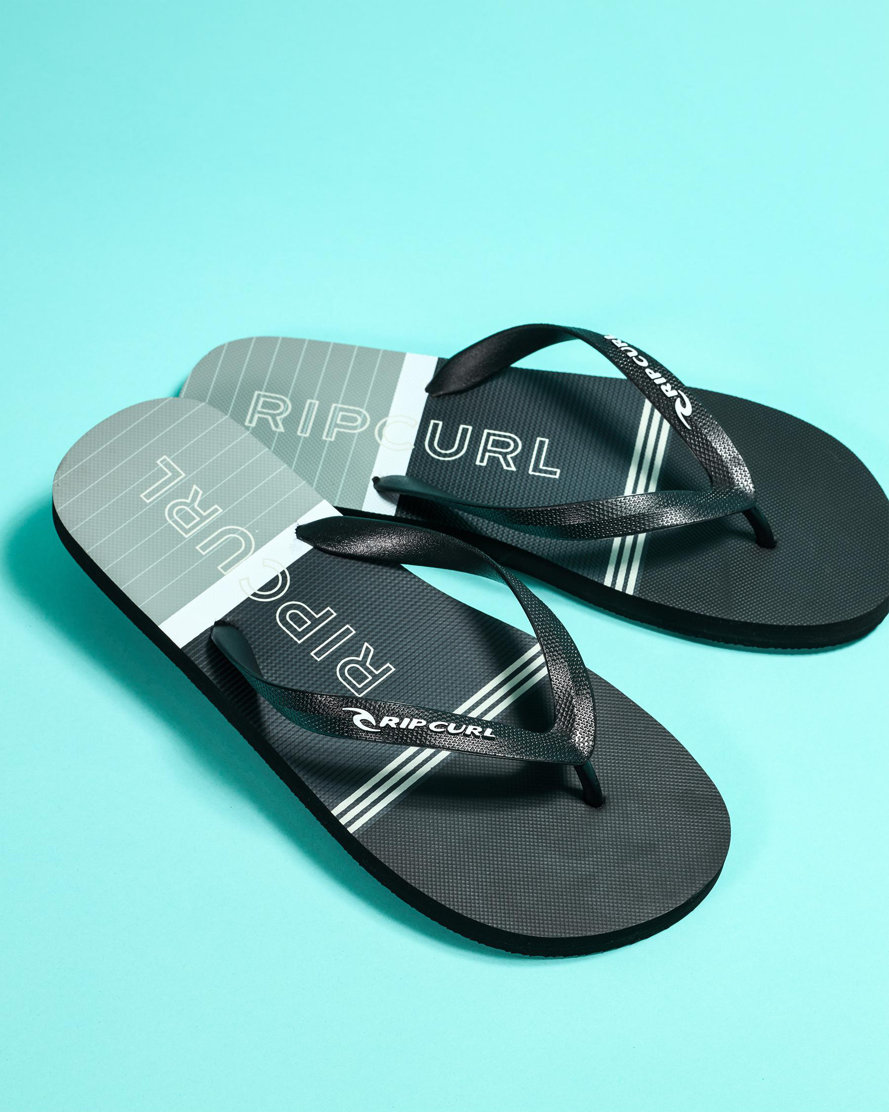 Breakers Bloom Thongs