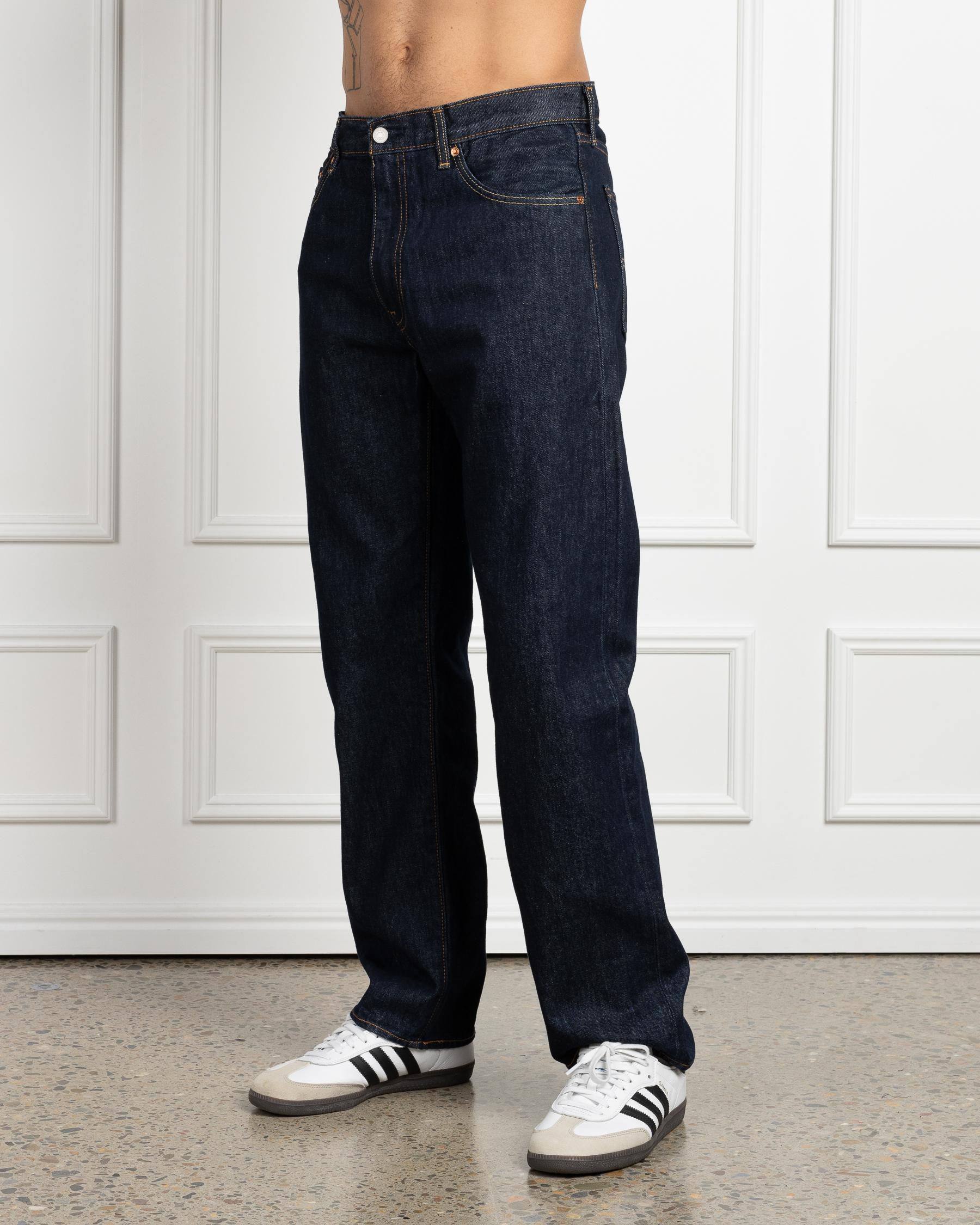 555 Relaxed Straight Jeans