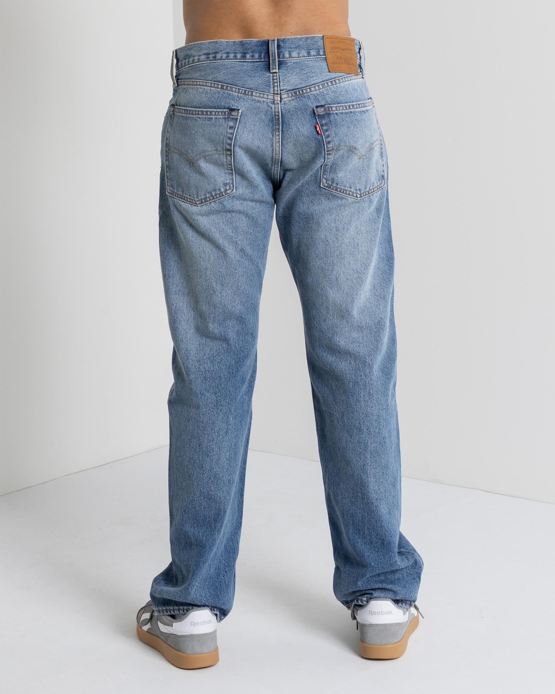 555 Relaxed Straight Jeans