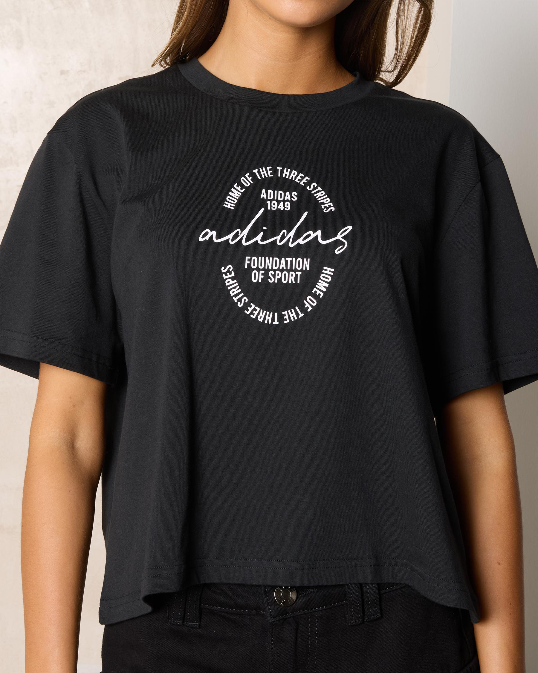 Brand Love Signature Graphic T-Shirt