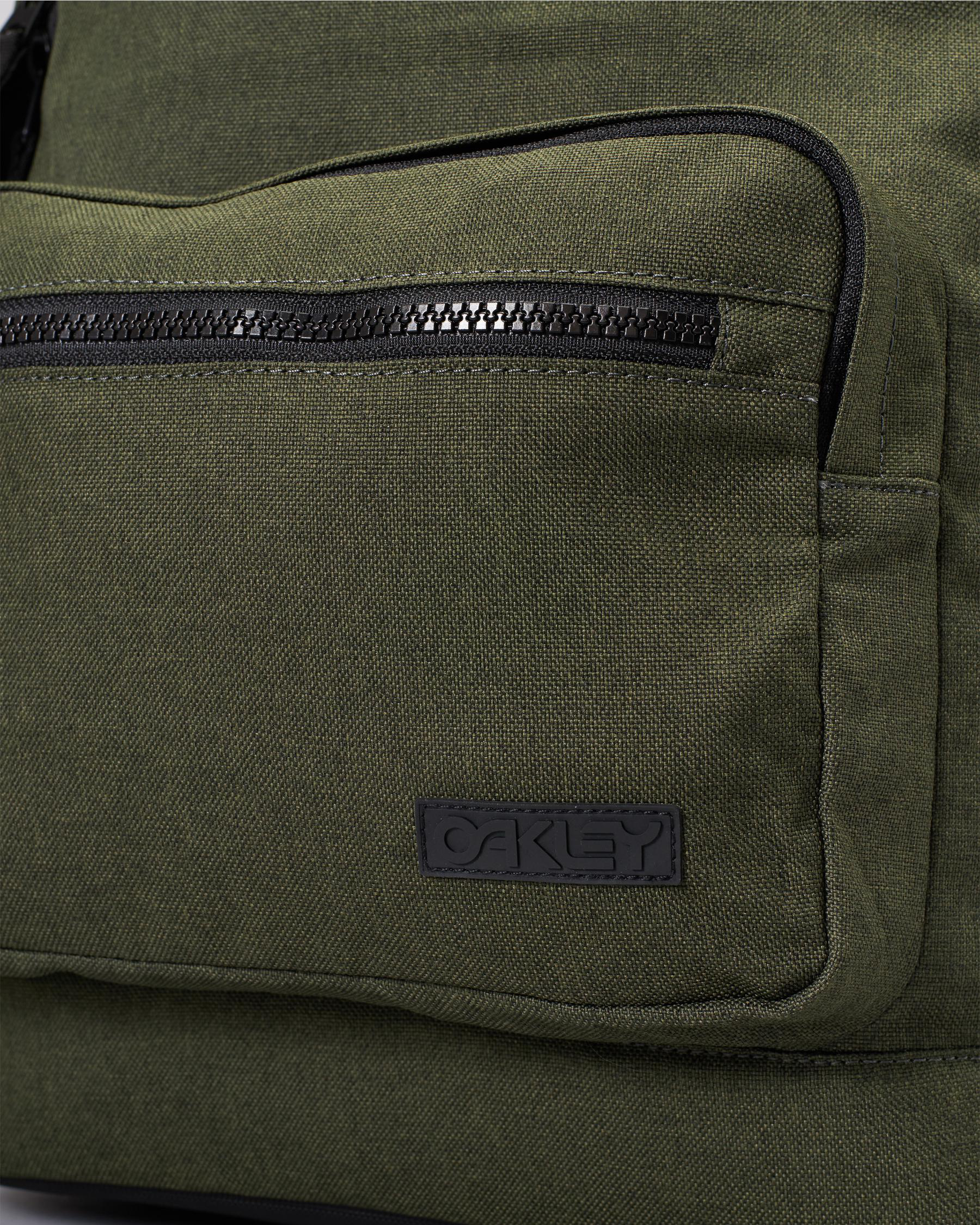 Transit Everyday Backpack