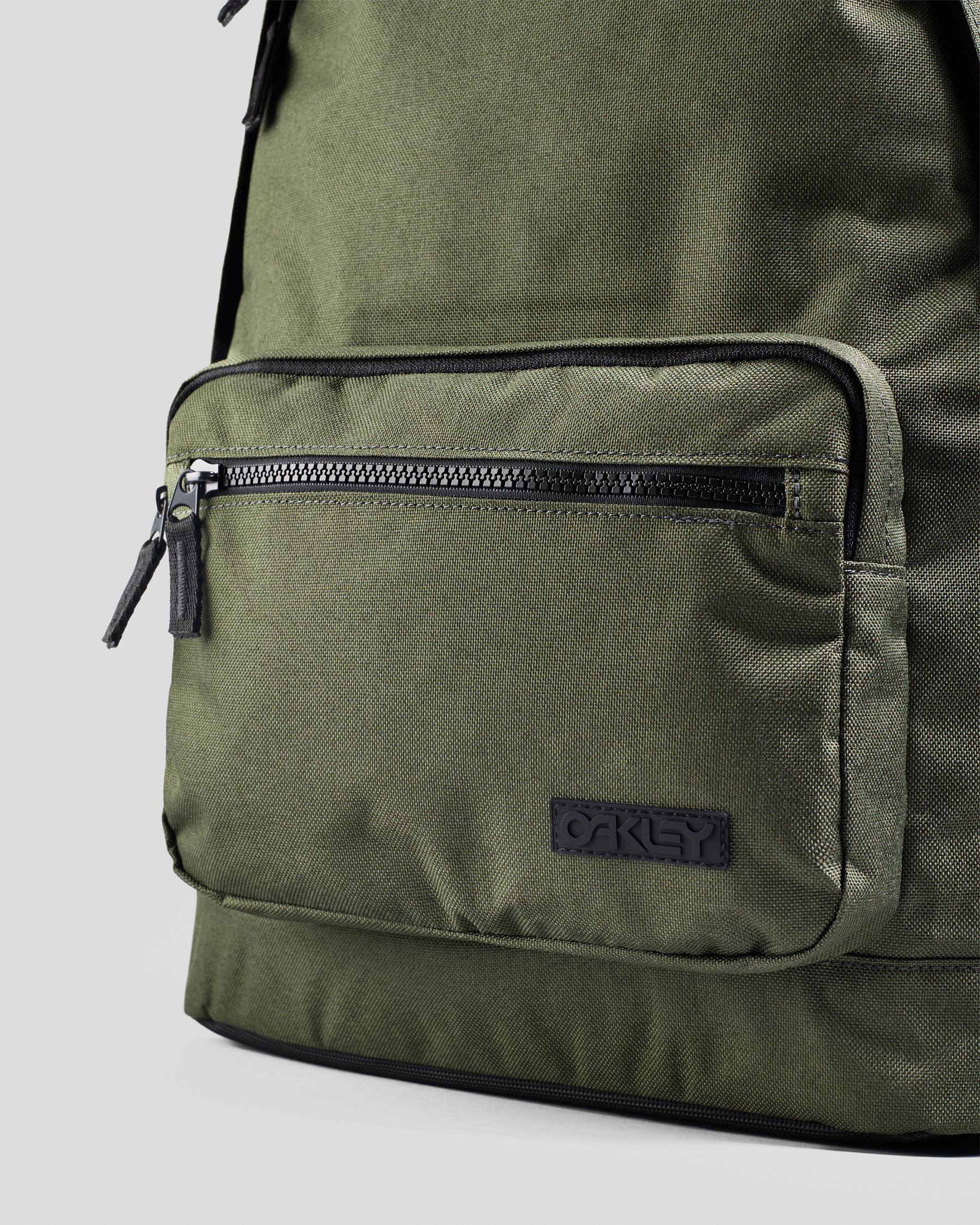 Transit Everyday Backpack