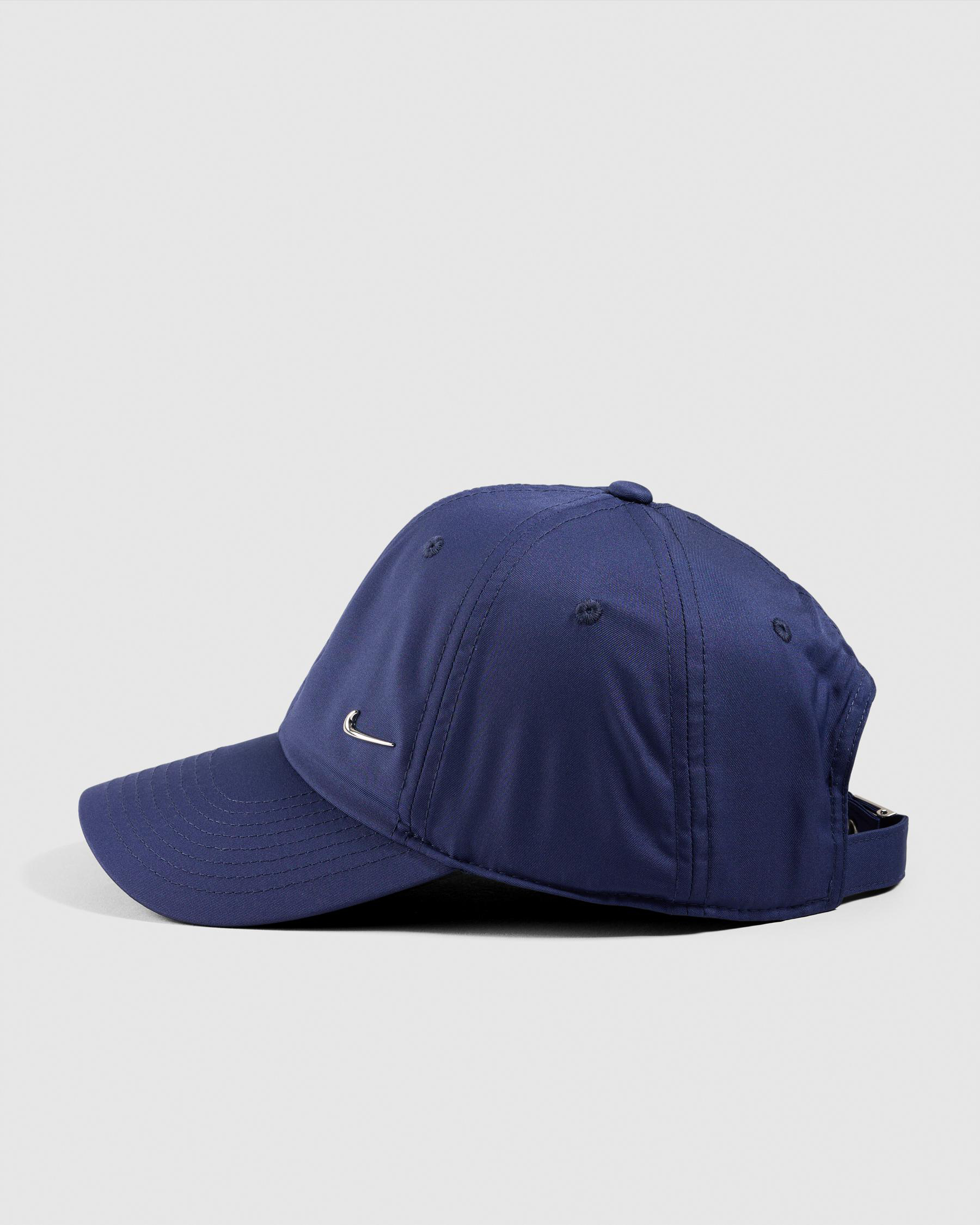 Swoosh Metallic Cap