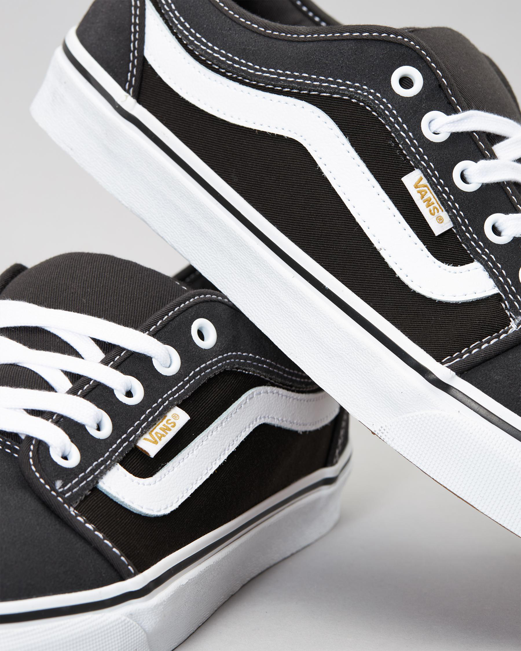 Chukka Sidestripe Shoes