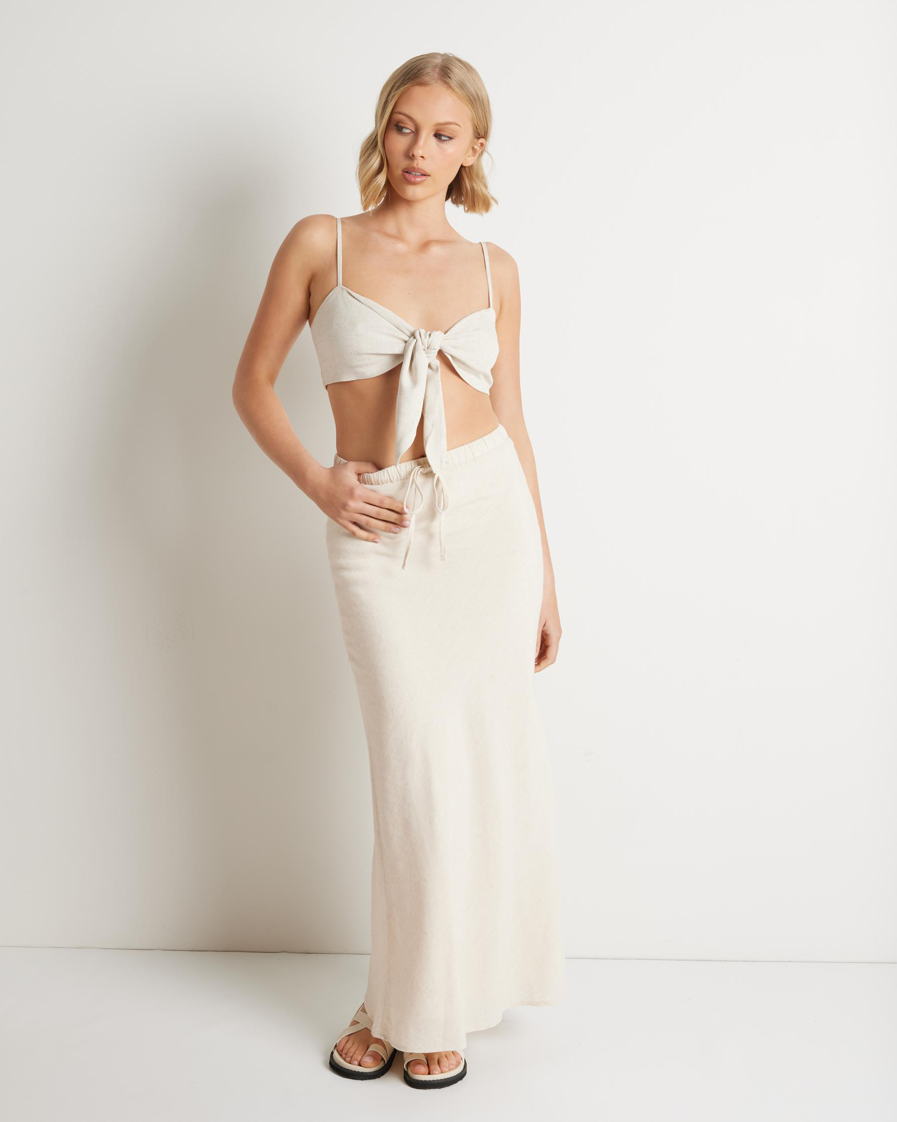 Palm Hawaii Tie Front Crop Top