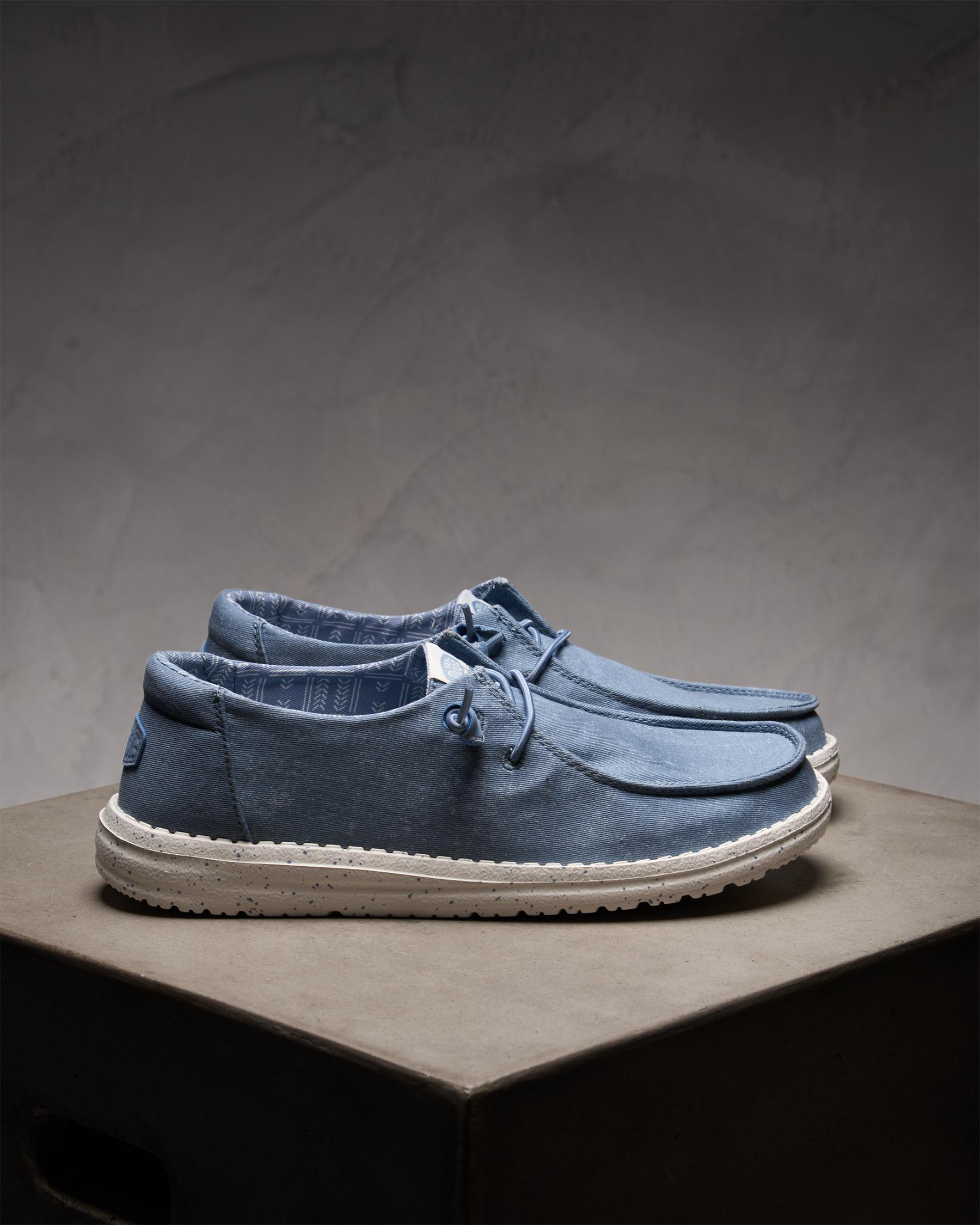 Wendy Stretch Canvas Shoes