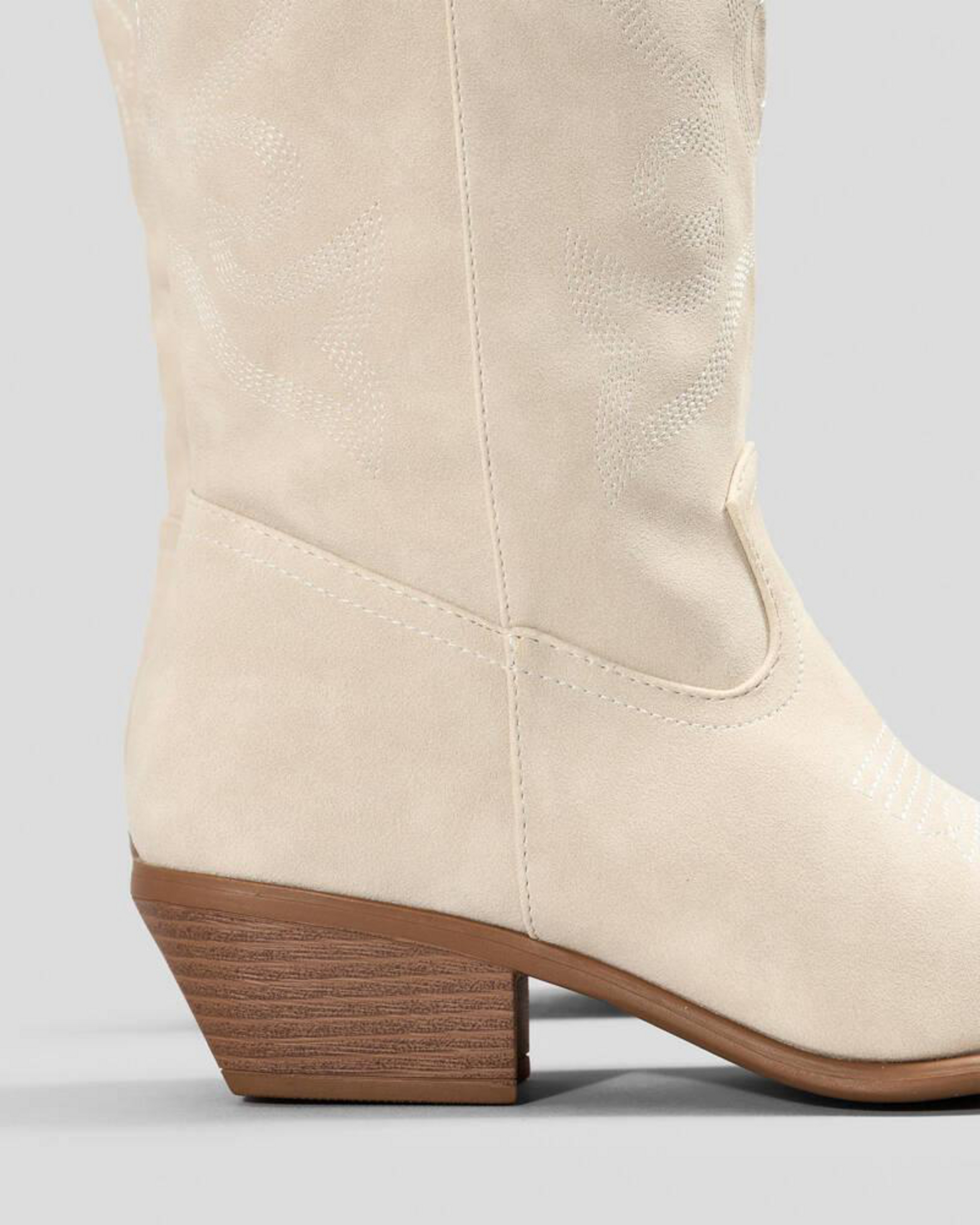 Dolly Boots
