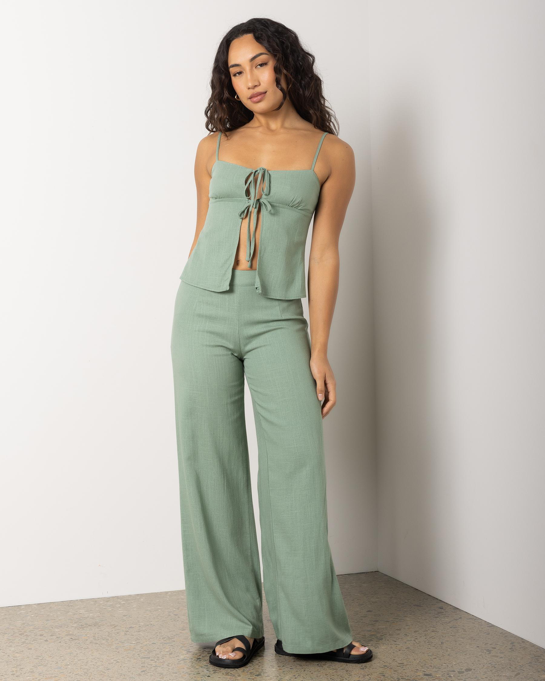 Brighton Hawaii Tie Top