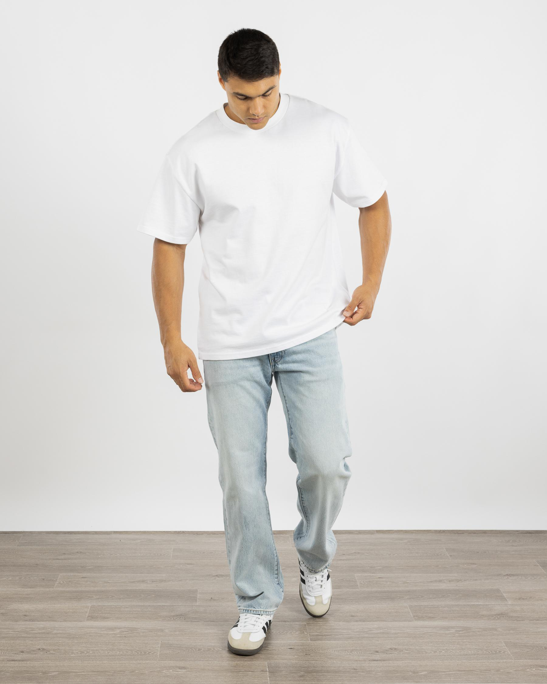 555 Relaxed Straight Jeans