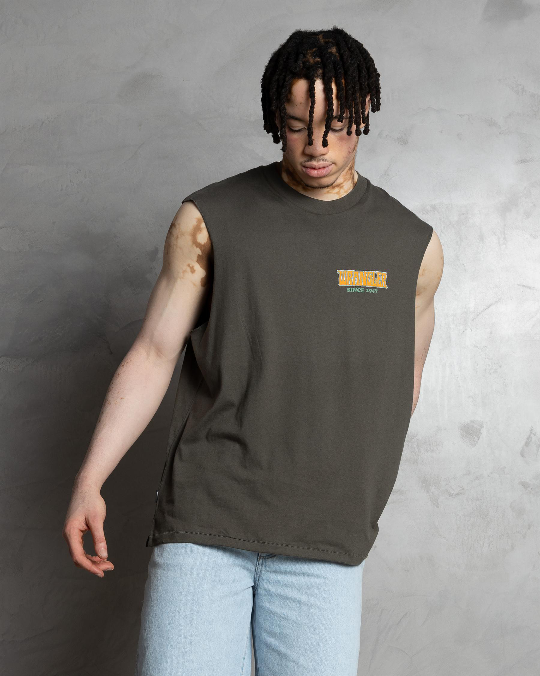 Hollow Fangs Muscle Tank