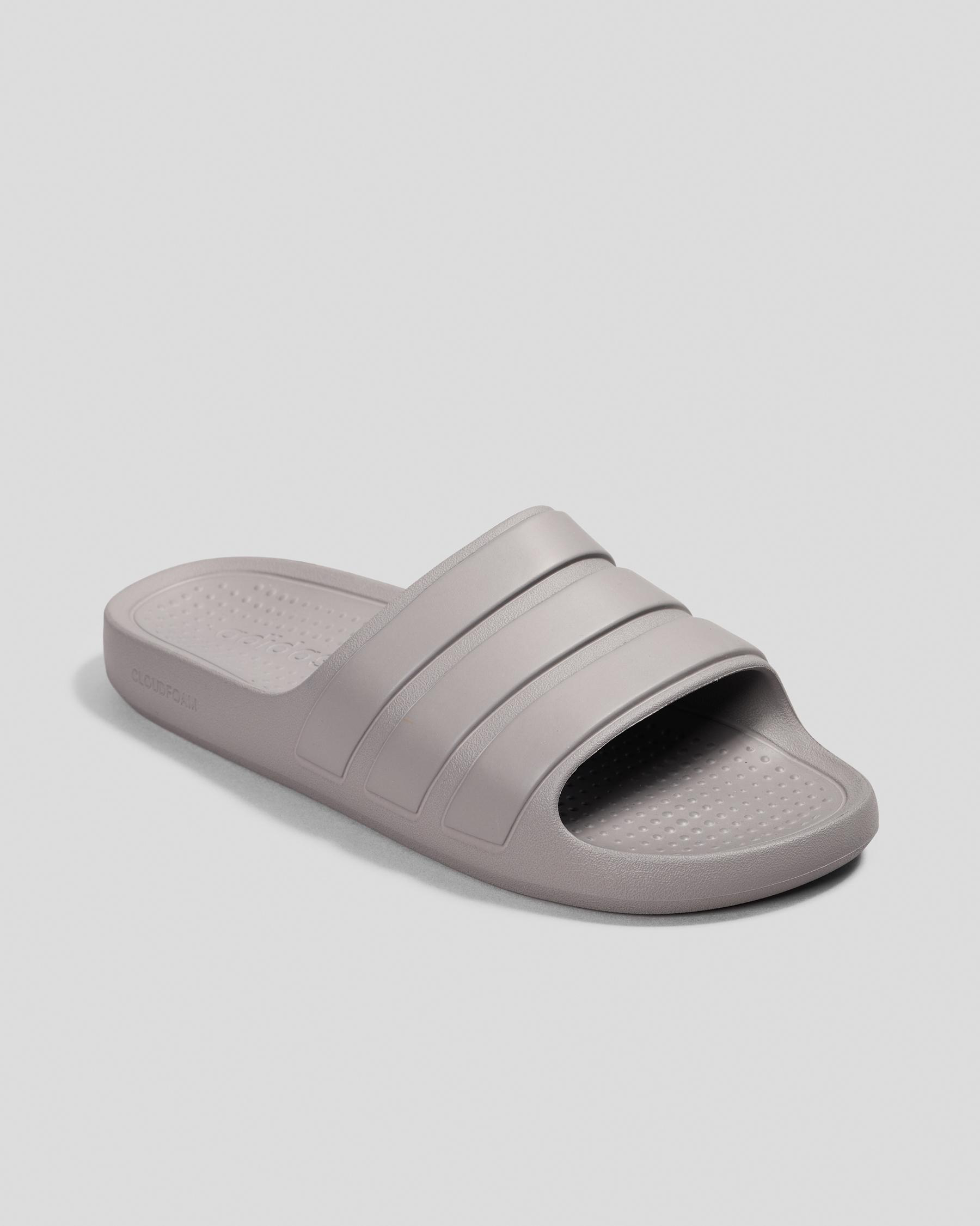 Adilette Flow Slides