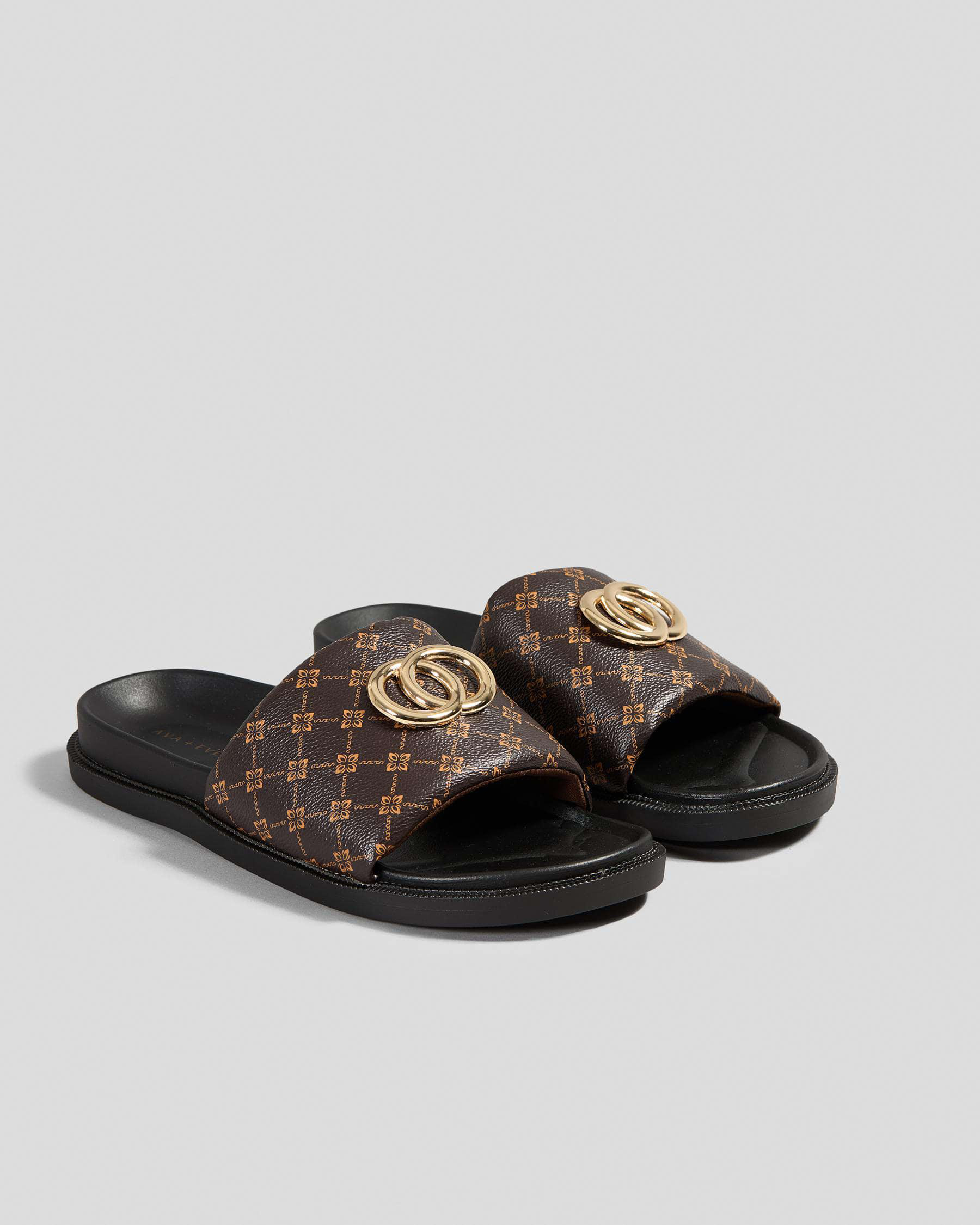 Hilton Slide Sandals