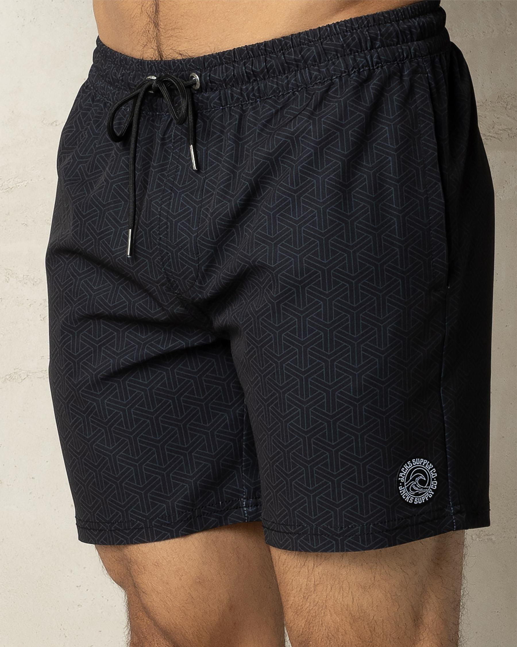 Dimentional Elastic Waist Shorts