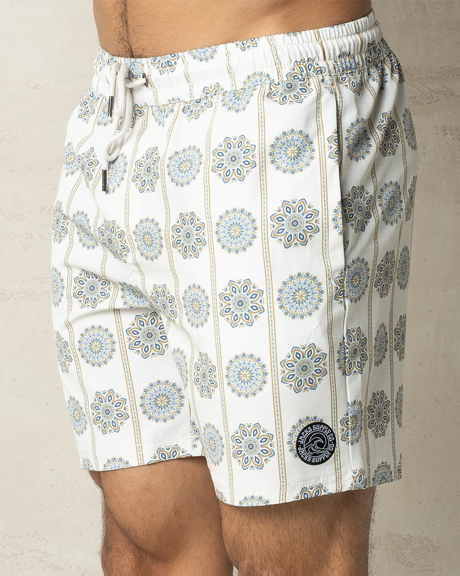 Radial Elastic Waist Shorts