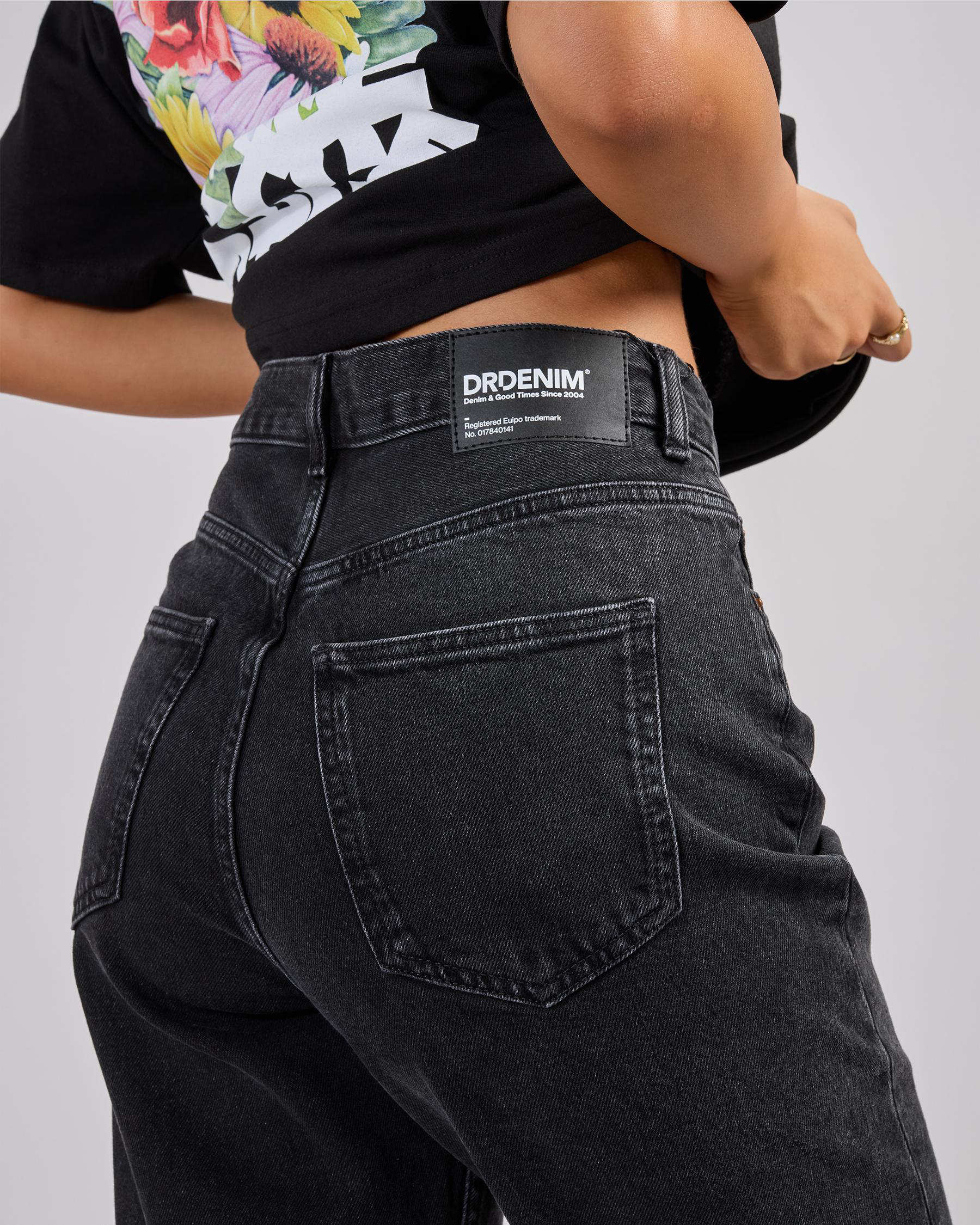 Echo High Straight Jeans