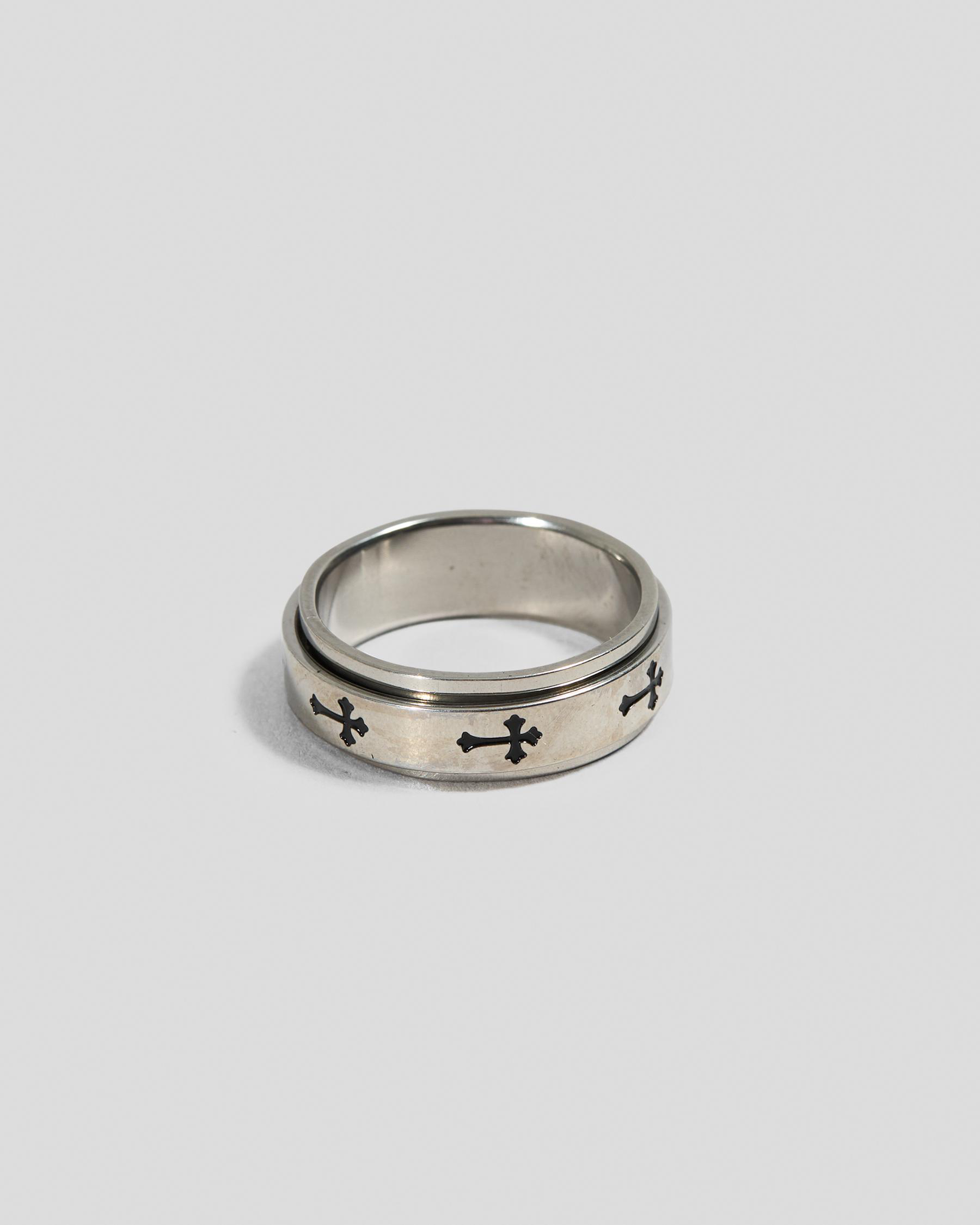 Cross Spinner Ring