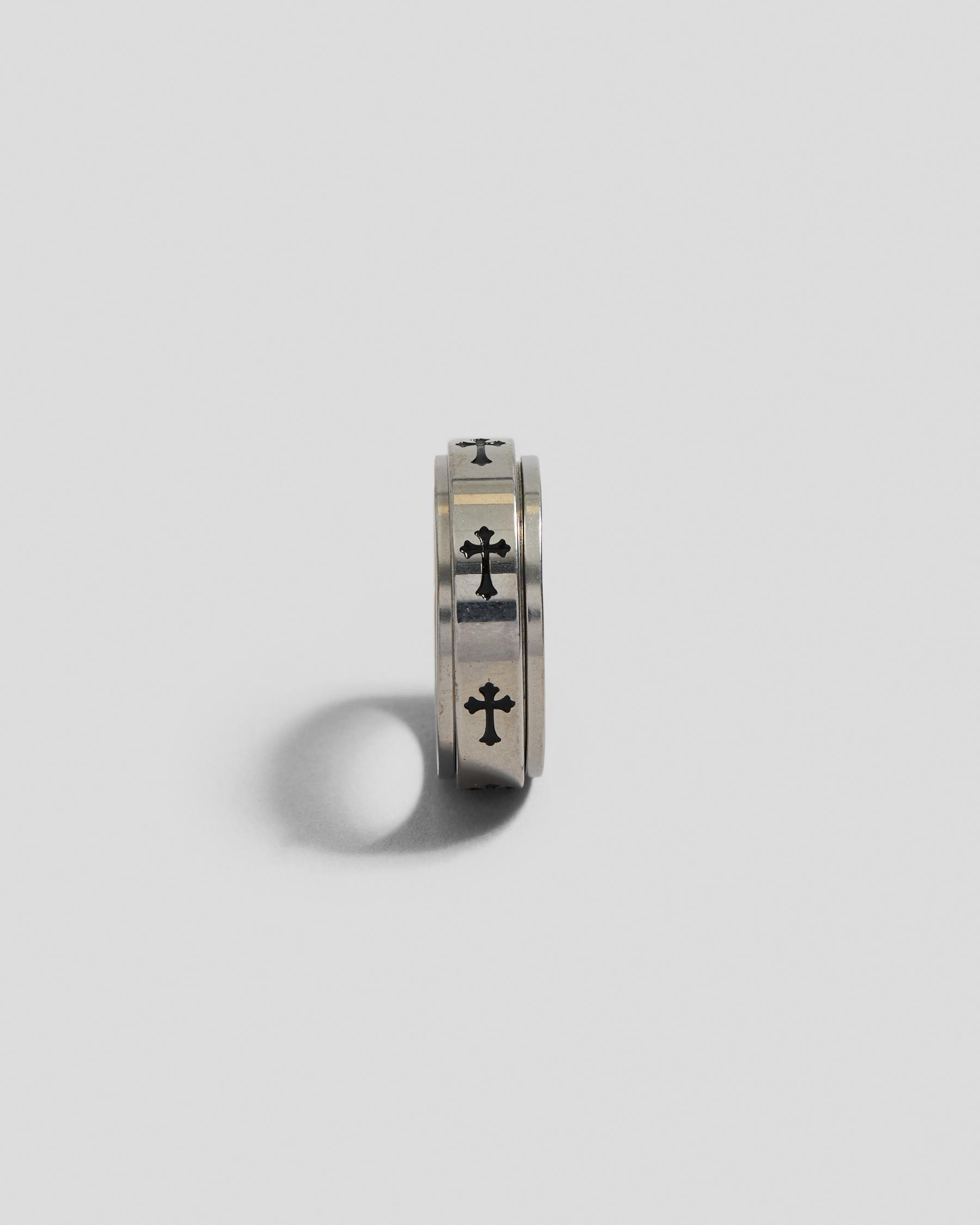 Cross Spinner Ring