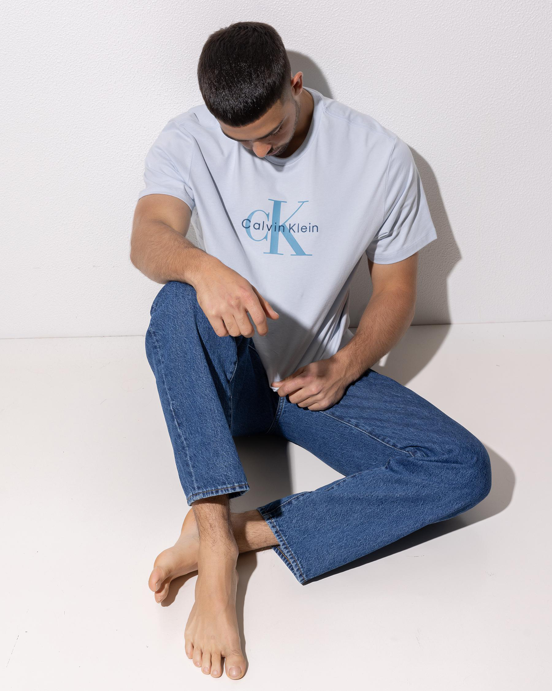 Hero Monologo T-Shirt